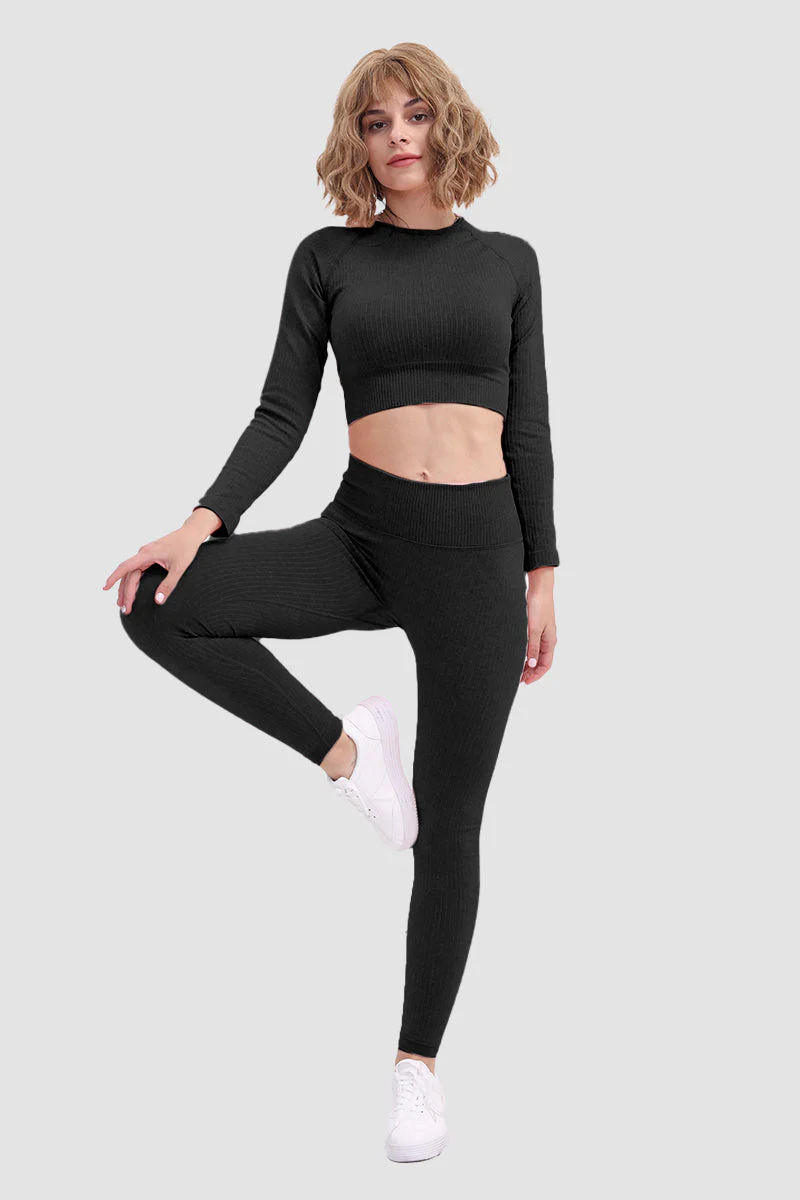 Gabriela | Seamless soft sports t-shirt and leggings set - Image 17