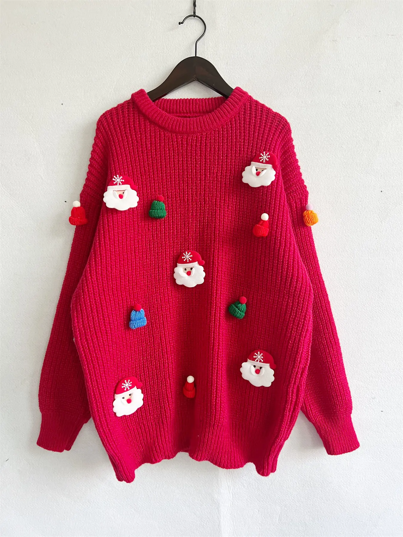 Gabriela | Warm jacquard knitted sweater with a crew neck and crocheted Christmas characters for women