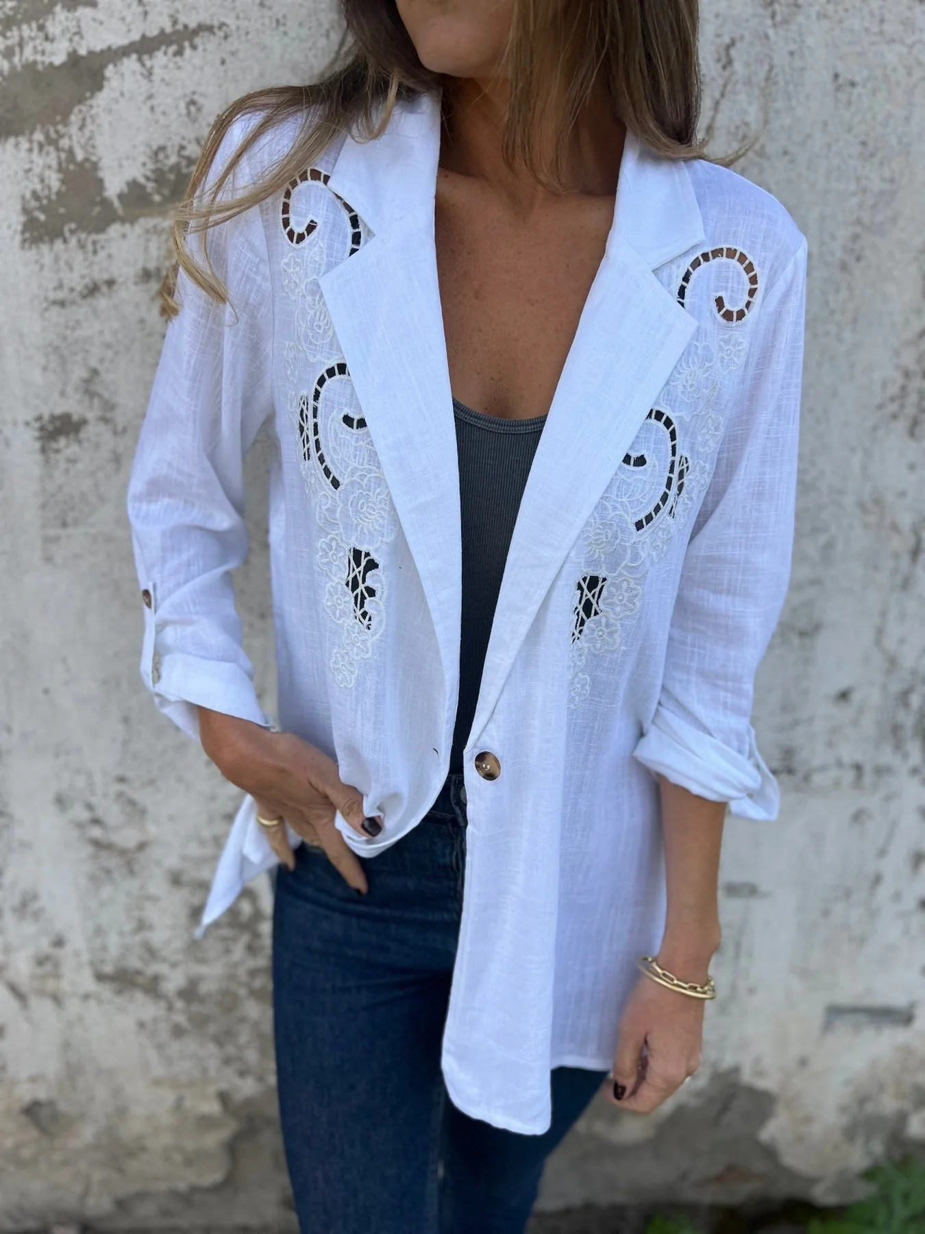 Genoveva | Shirt with embroidery - Image 10