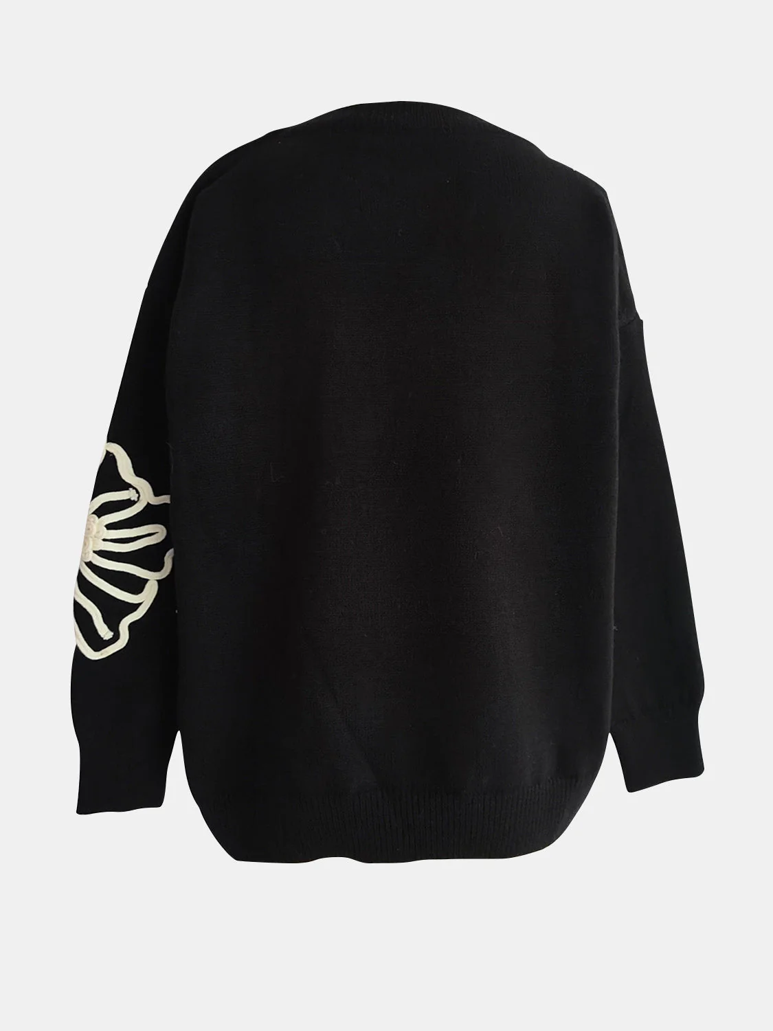 Gerda | Long-sleeved sweater with a floral crew neck - Image 15