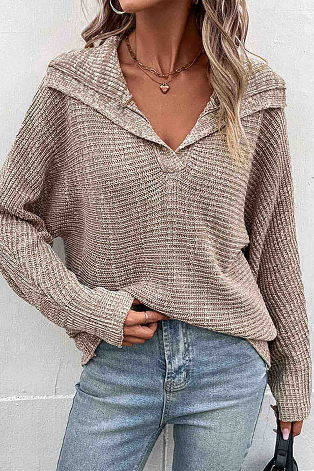 Gertrud | Khaki long-sleeved sweater with lapels