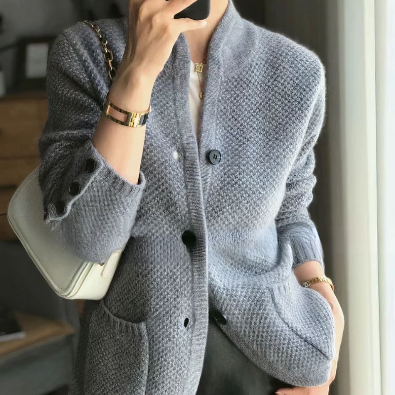 Gina | Sophisticated and cozy cardigan - Image 3