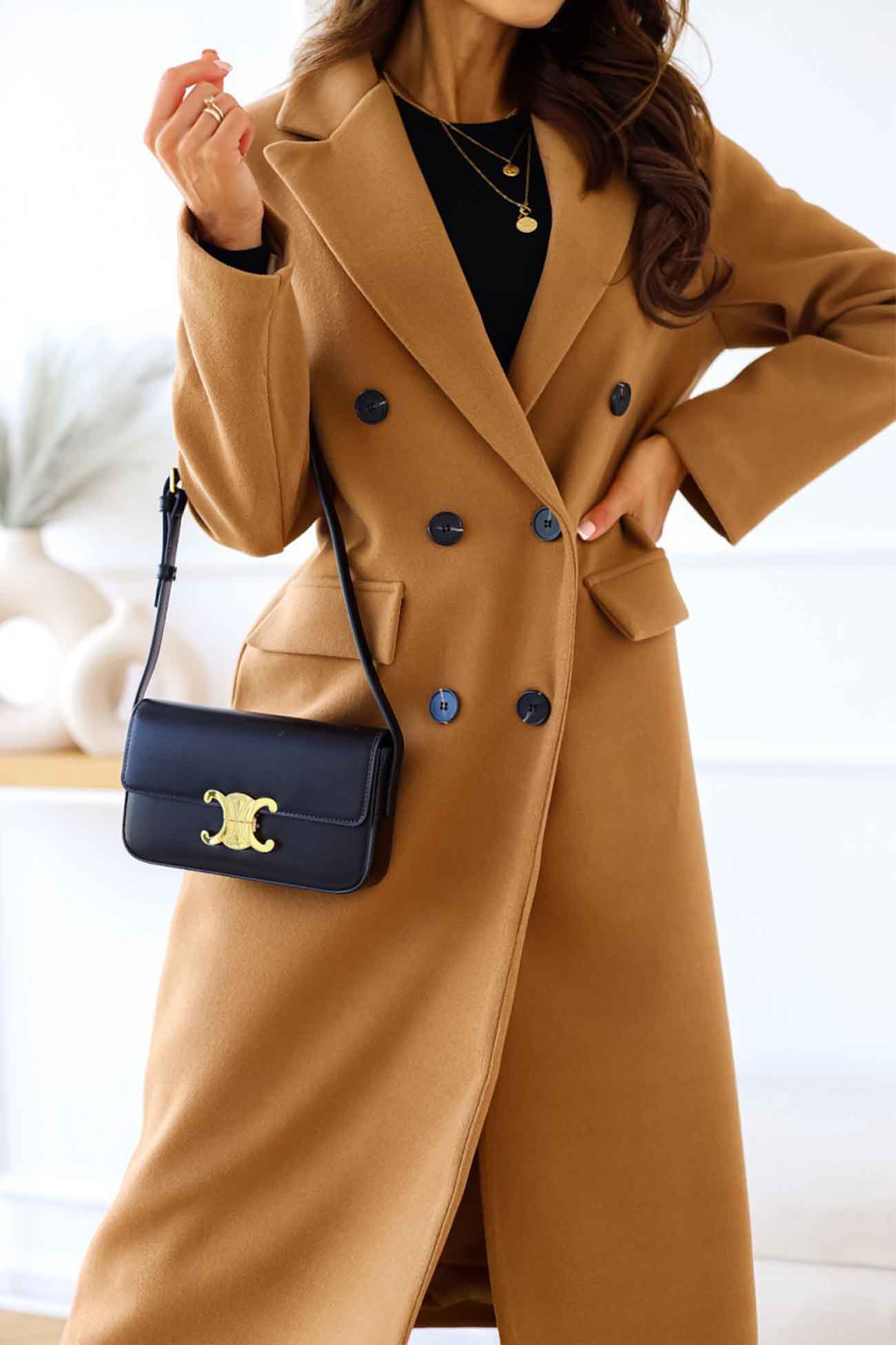 Giorgia | Double-breasted coat with lapels and long sleeves - Image 4