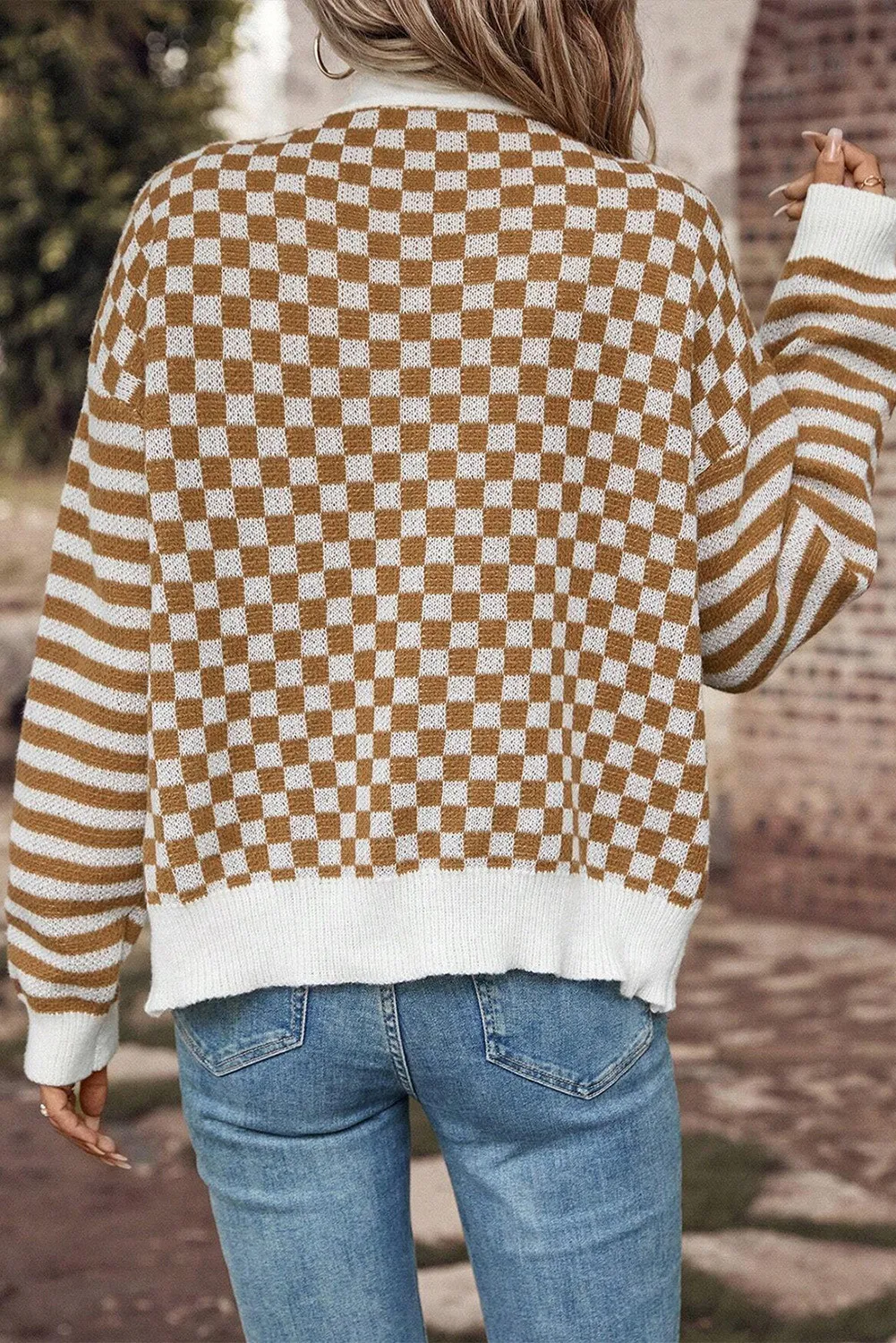 Giulia | Checked long-sleeved cardigan with V-neck - Image 2
