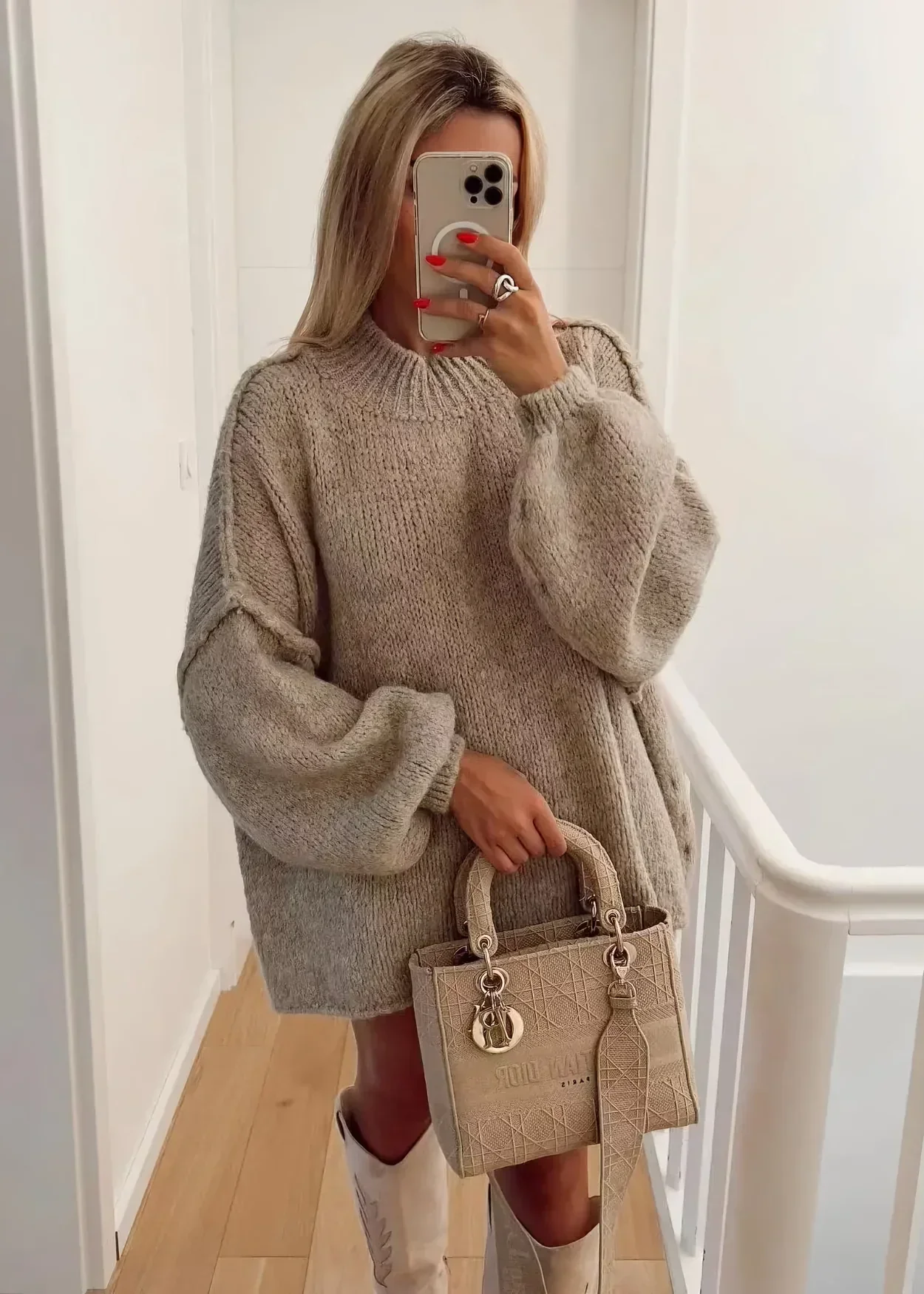 Gladys| Modern and comfortable winter sweater - Image 4