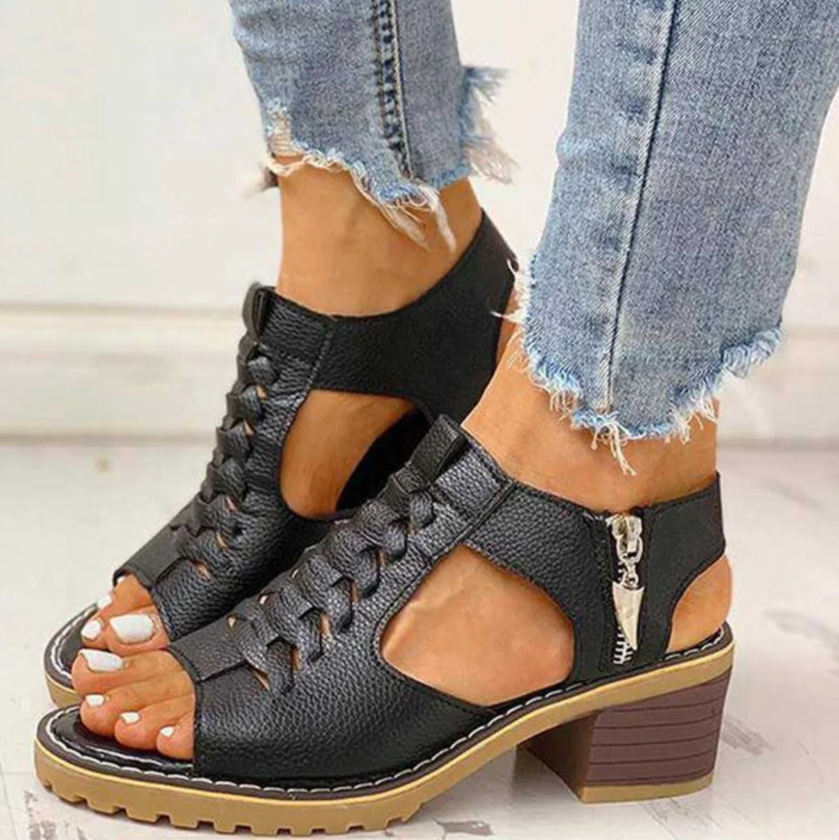 Gloria® | Classic Round Toe Sandals - Image 2