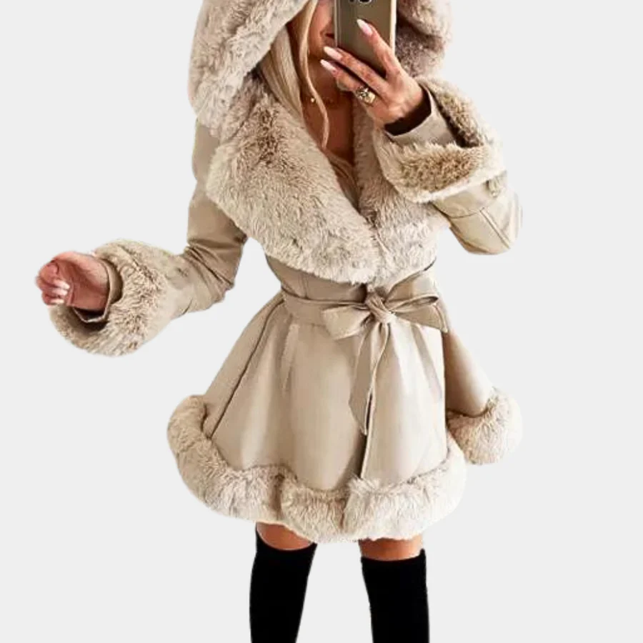 Graciela | Chic and versatile winter garment