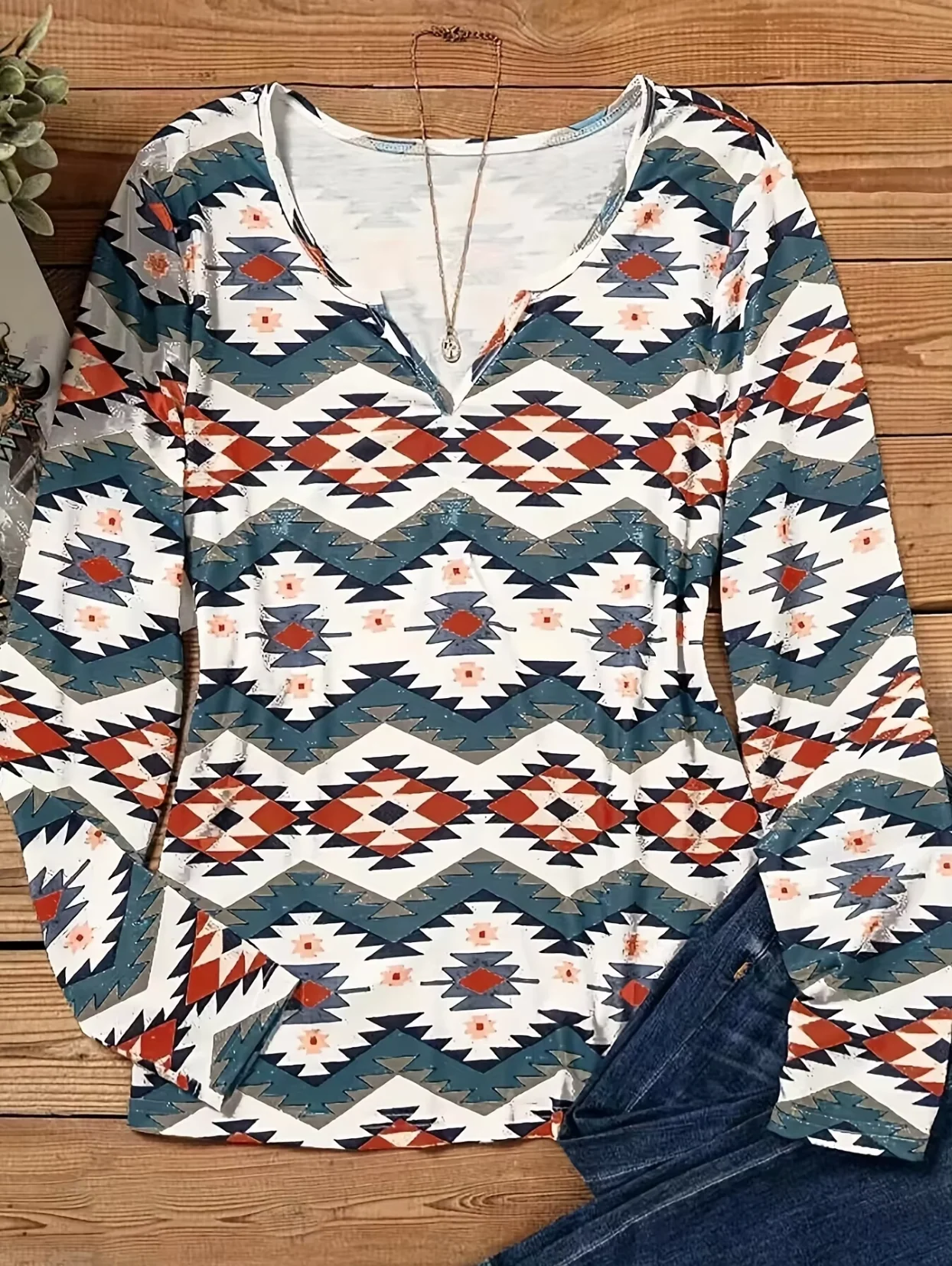 Graciela | Long-sleeved cotton T-shirt with a geometric print - Image 2