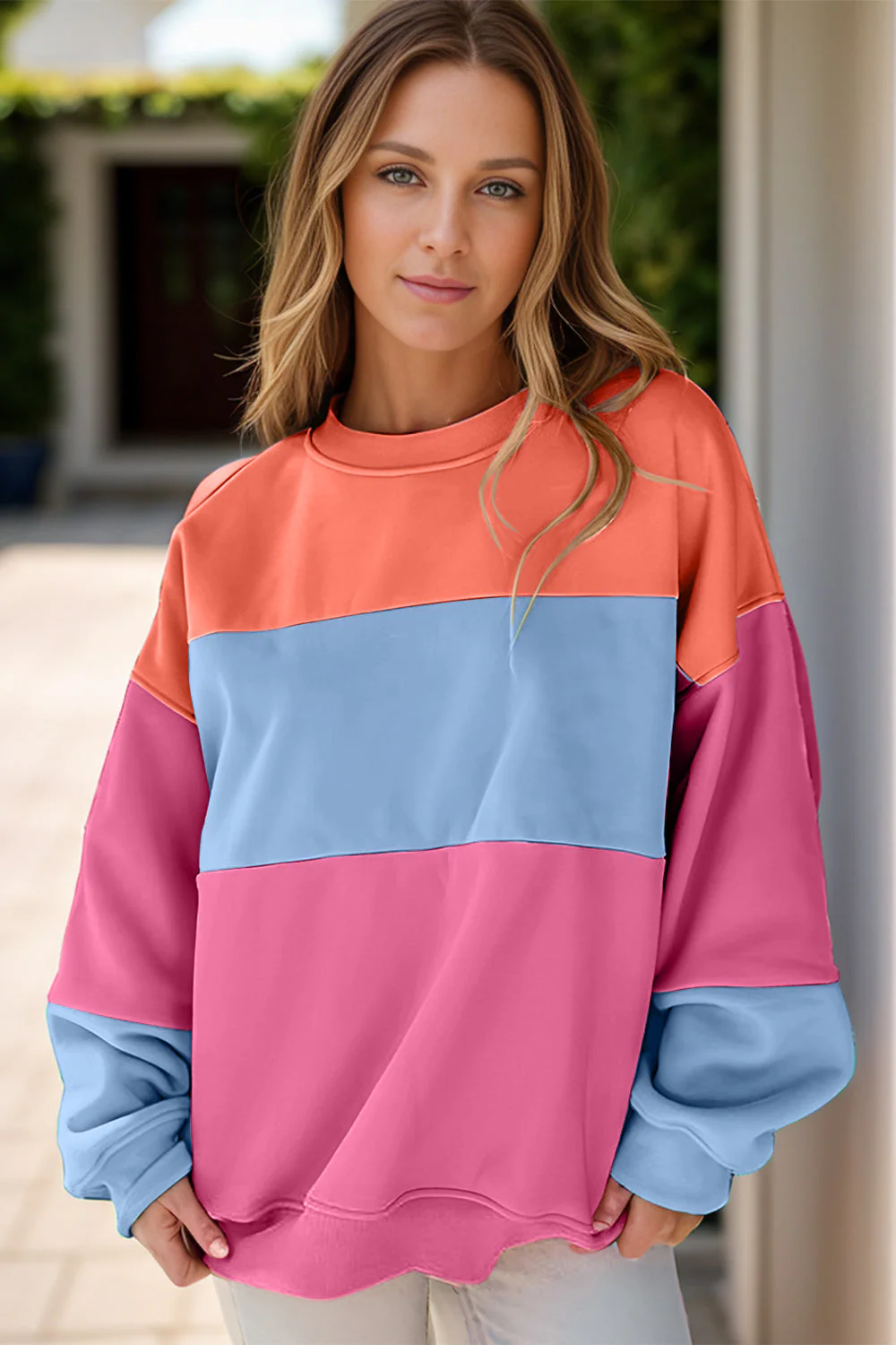 Greta | Color block sweatshirt with a crew neck and long sleeves - Image 10