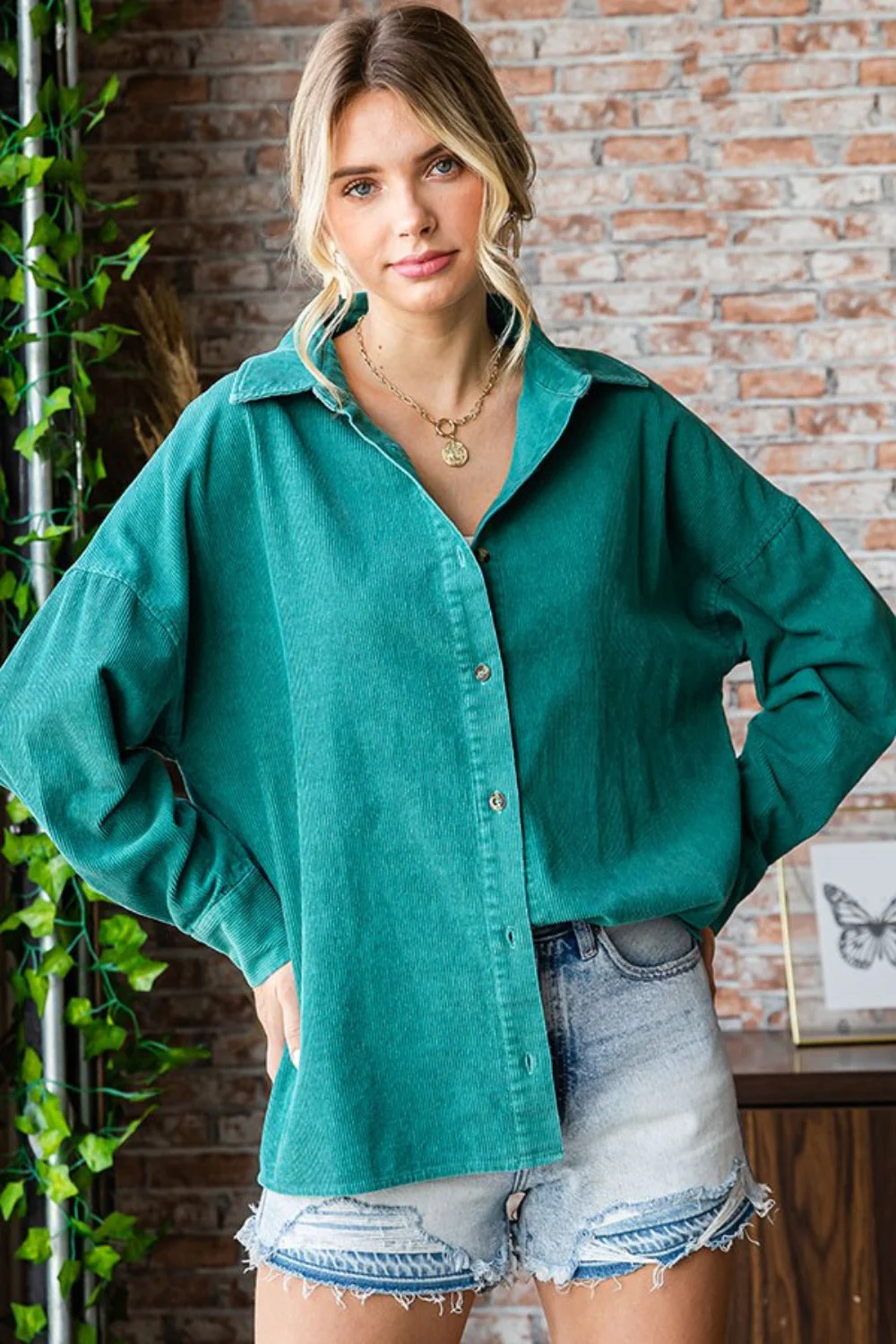 Greta | First Love long-sleeved shirt made of washed corduroy with a button placket - Image 4