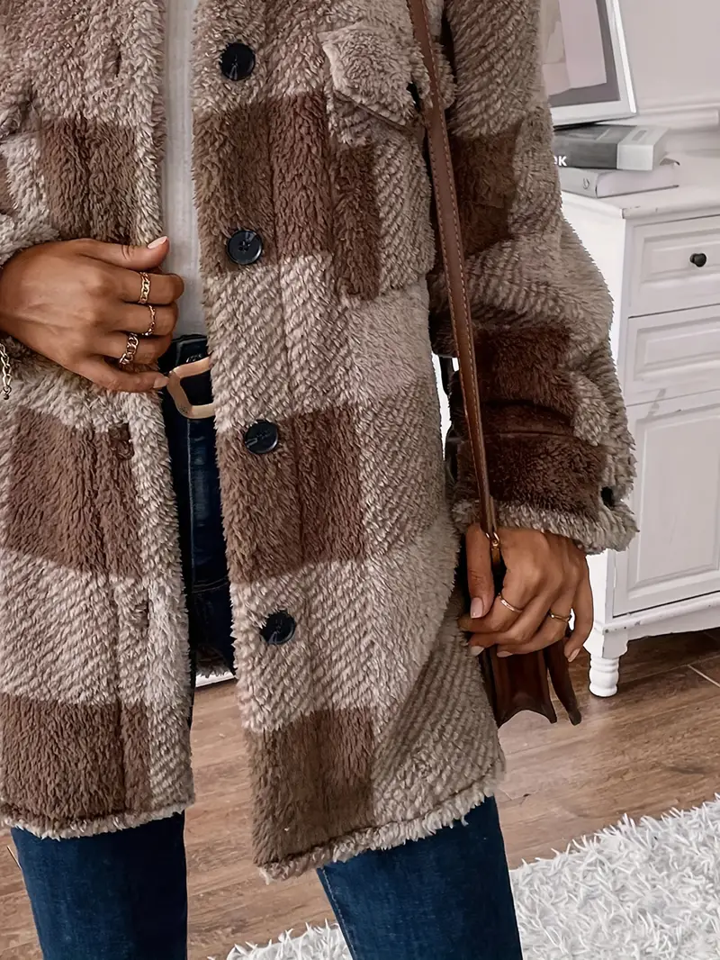 Guadalupe | Knitted plush coat - Image 4
