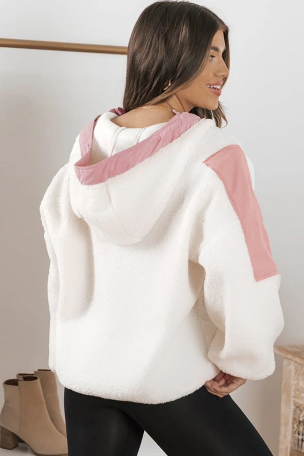 Hana | Effortless and classy winter hoodie - Image 5