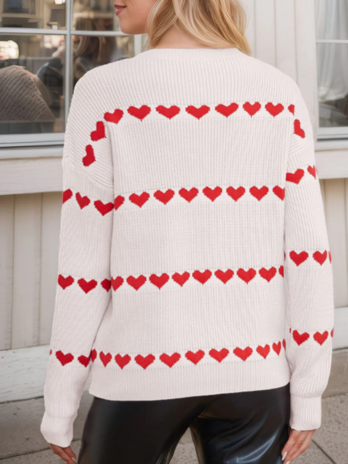 Hanna | Heart-shaped, long-sleeved crew neck sweater - Image 2