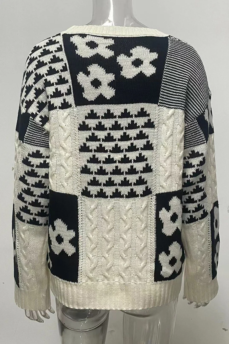 Heike | Casual O-neck sweaters with contrast color block floral pattern - Image 7
