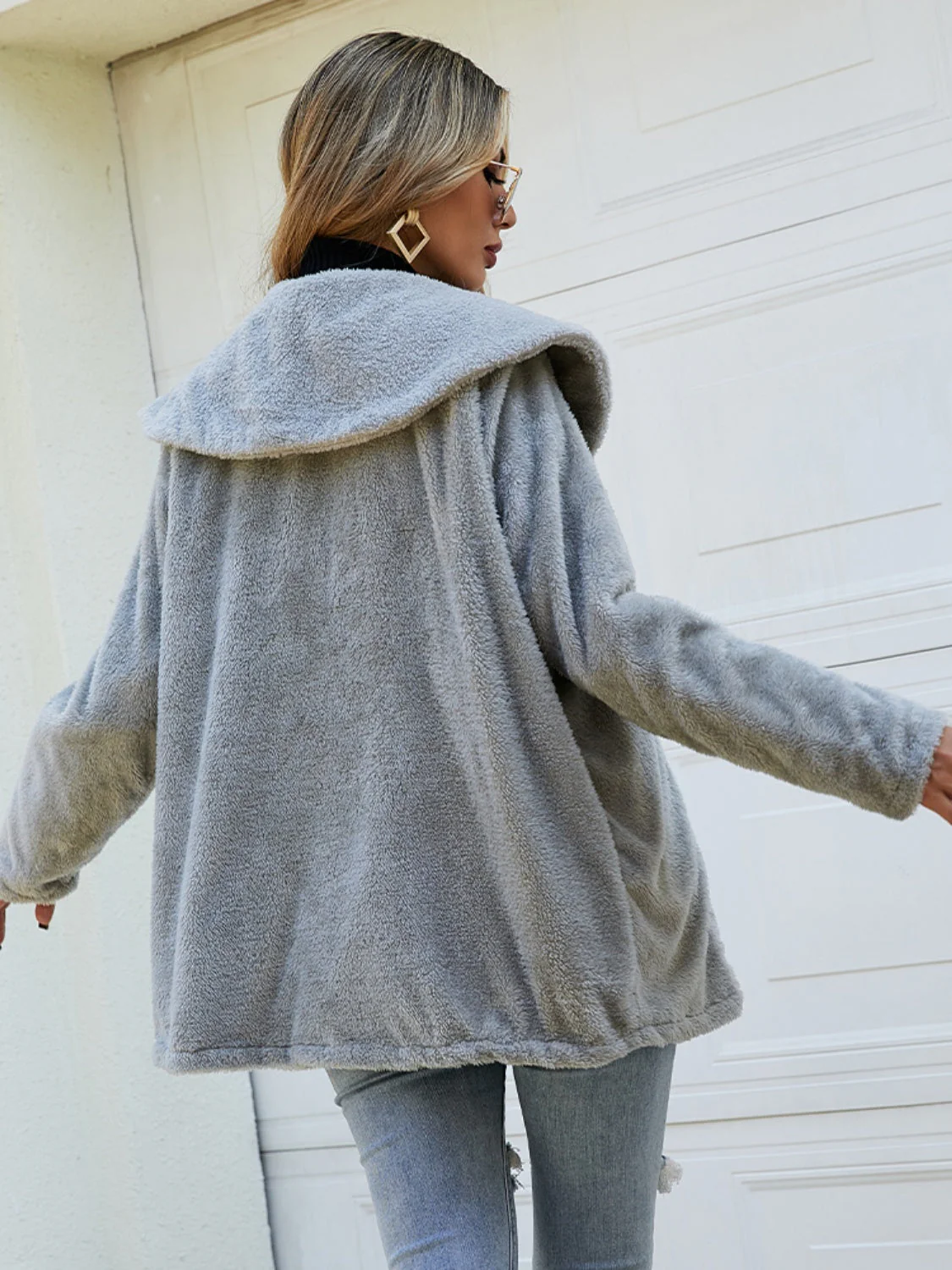 Helena | Shiny, fluffy collared button-down jacket - Image 2
