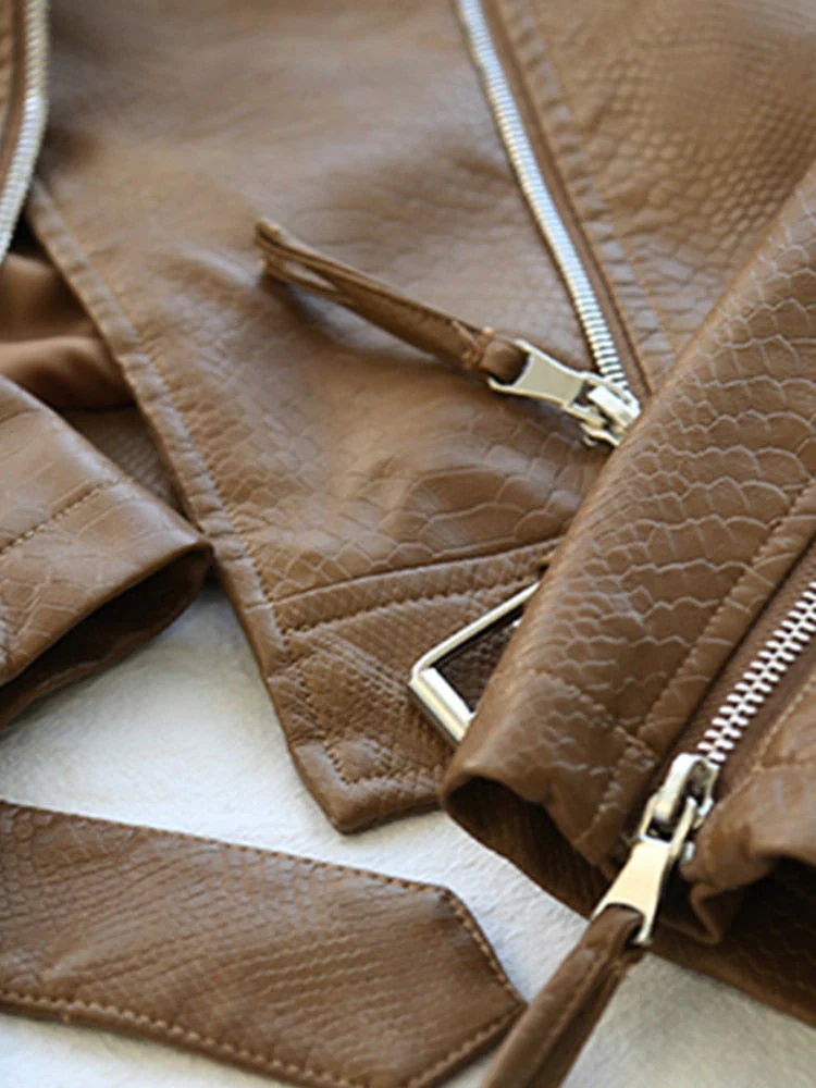 Helena | Timeless and elegant winter coat - Image 3