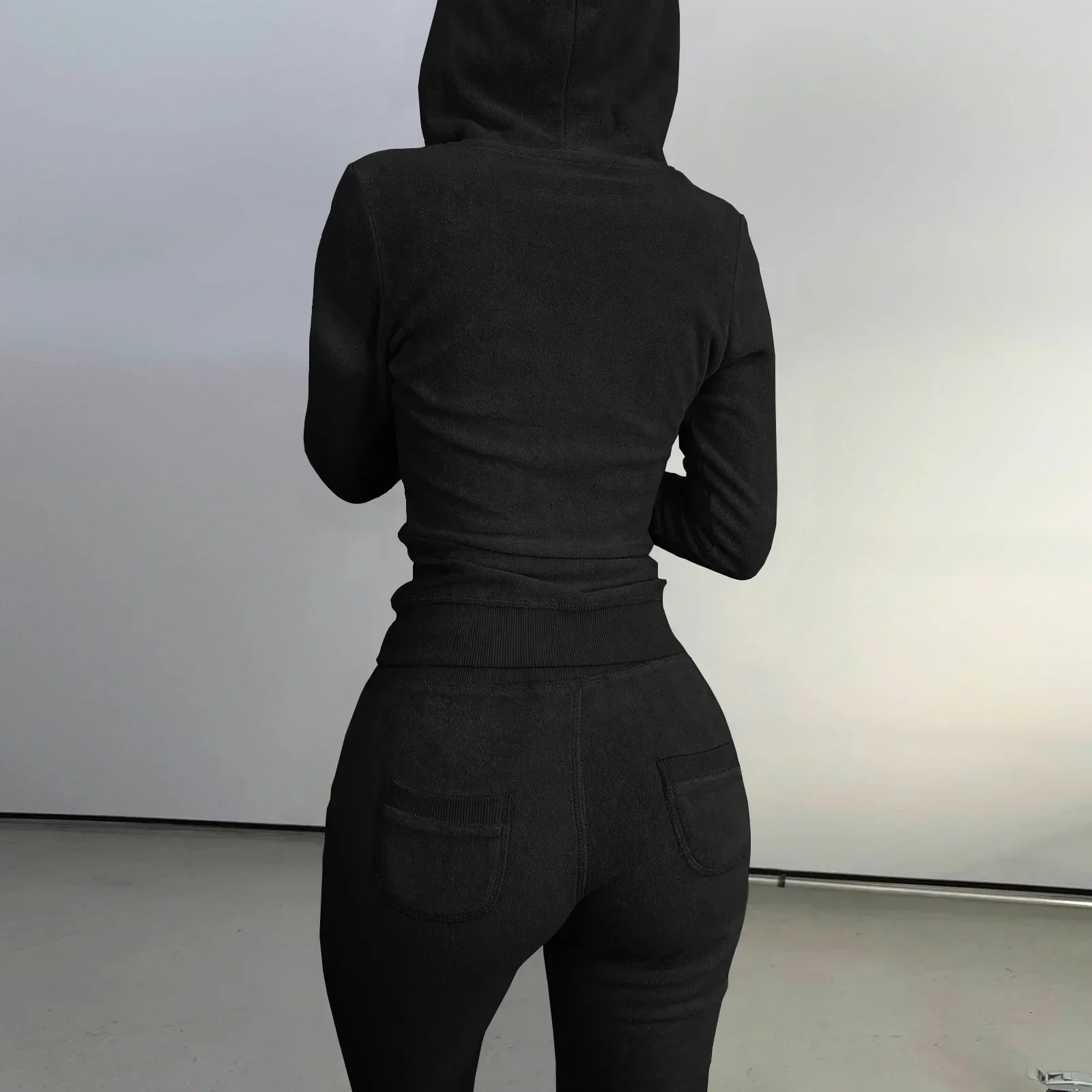 Helga | comfortable and stylish warm tracksuits for women - Image 2
