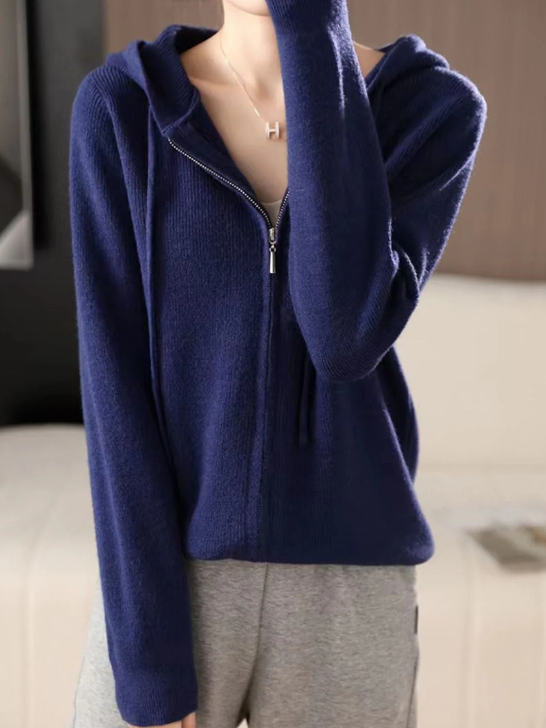 Helga | Long sleeve hoodie with drawstring and zip fastening - Image 11