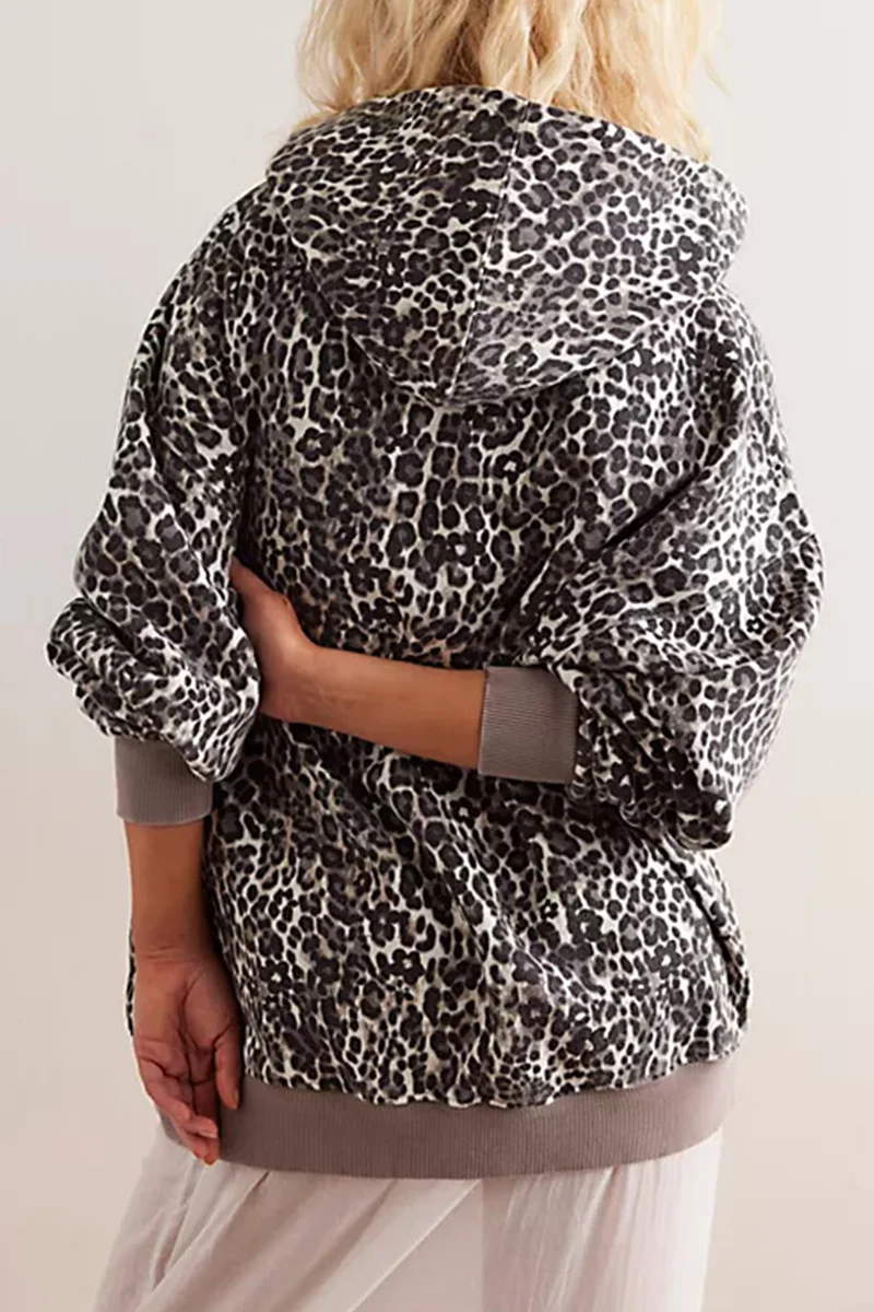 Henriette | Casual Street Flowers hoodie with snakeskin print and leopard pockets - Image 11