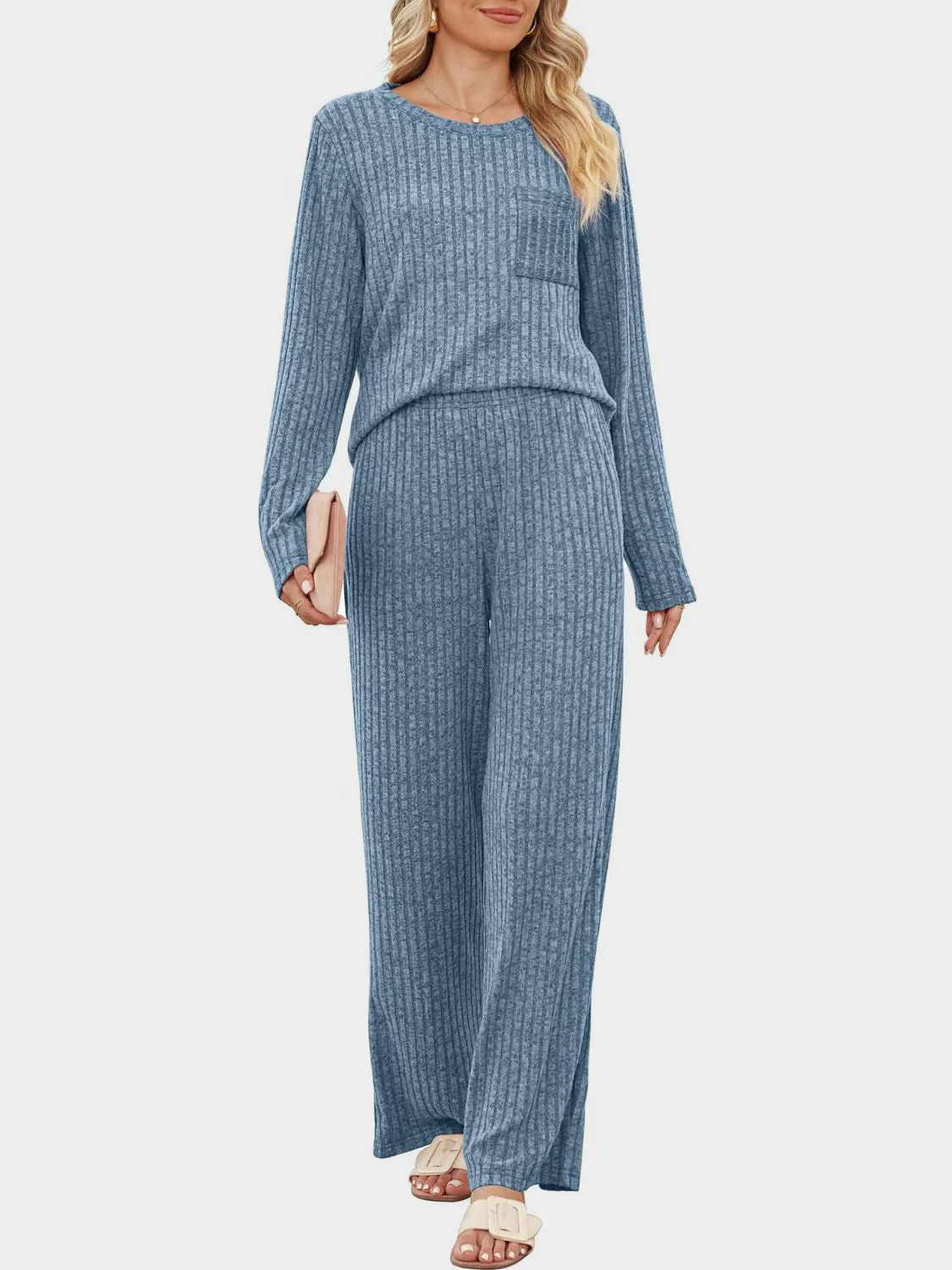 Henriette | Set consisting of a long-sleeved top and crew-neck trousers - Image 13