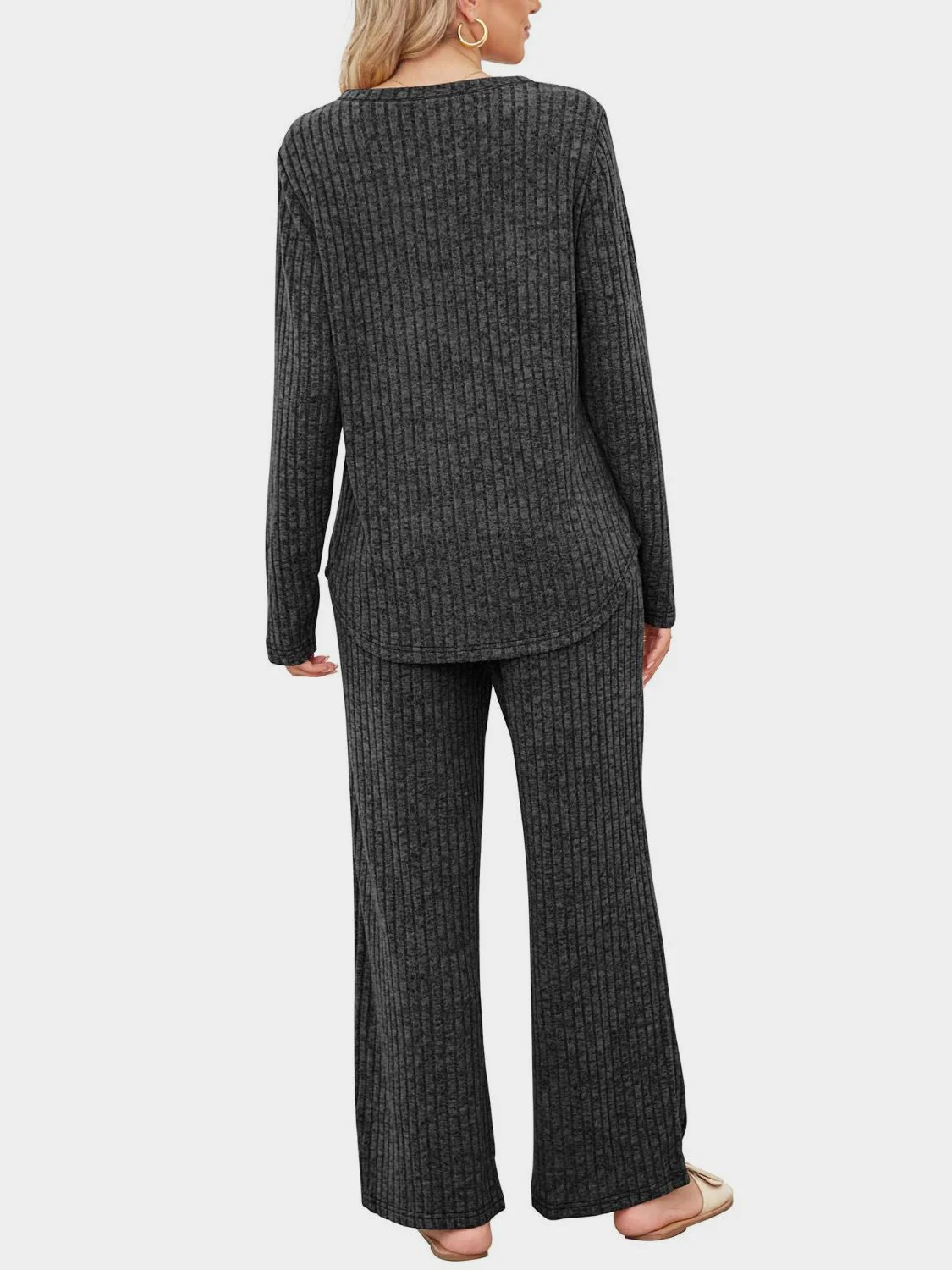 Henriette | Set consisting of a long-sleeved top and crew-neck trousers - Image 4