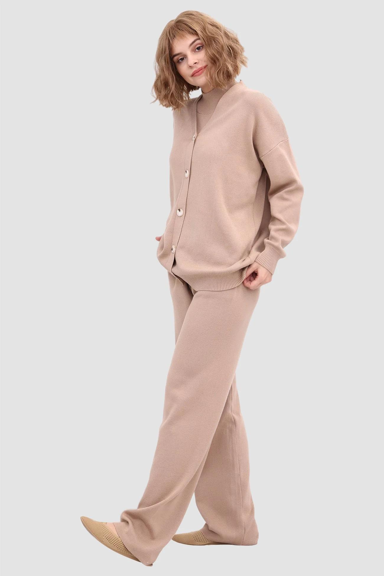 Hilda | Knitted crop tank top, pants and dressing gown - Image 5