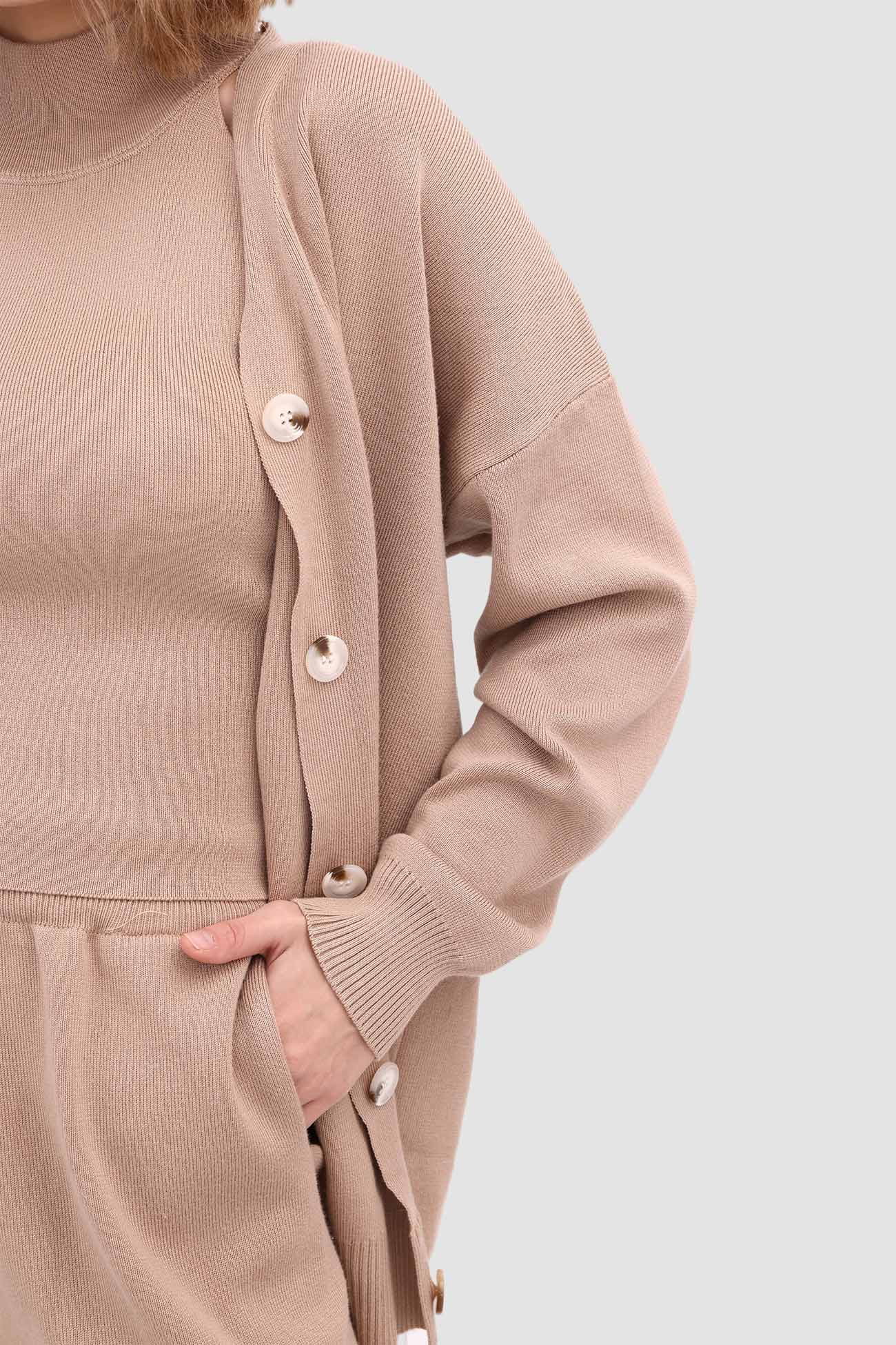 Hilda | Knitted crop tank top, pants and dressing gown - Image 7