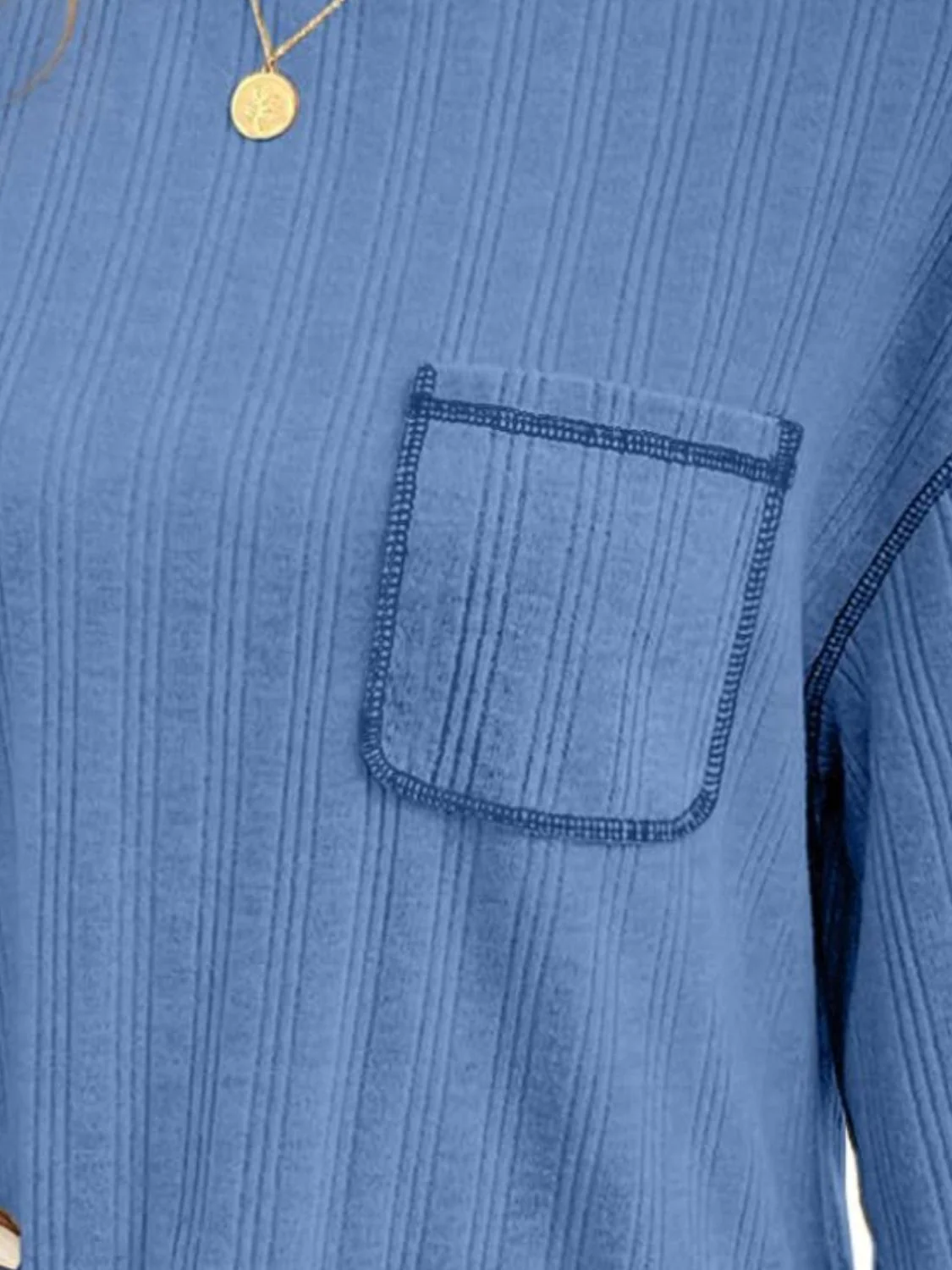 Hildegard | Long-sleeved t-shirt with a crew neck and contrast stitching - Image 21