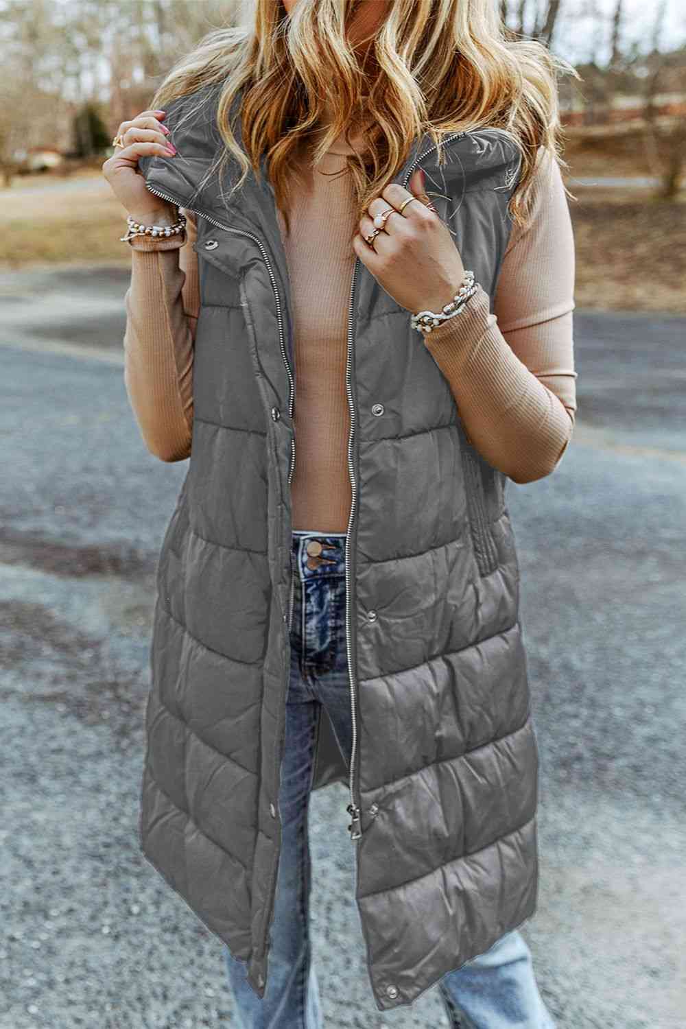 Hortensia | Long, sleeveless, padded hooded coat - Image 10