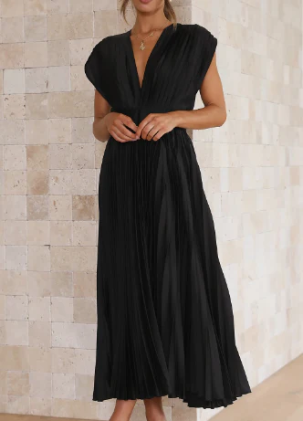 Ilaria® | Elegant Dress With Sleeves - Image 9