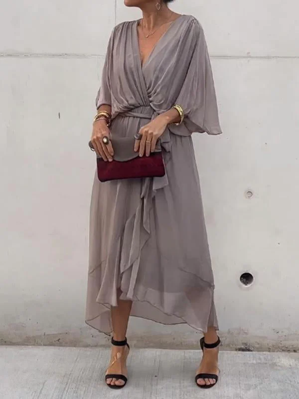 Ilaria® | Elegant Dress With V-Neckline - Image 4