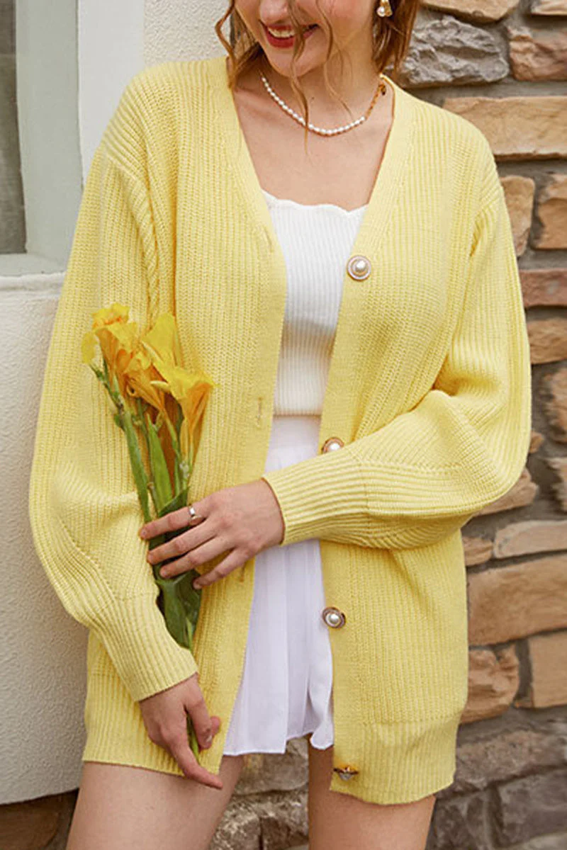 Ileana | Casual outerwear with solid color buttons and V-neck - Image 11