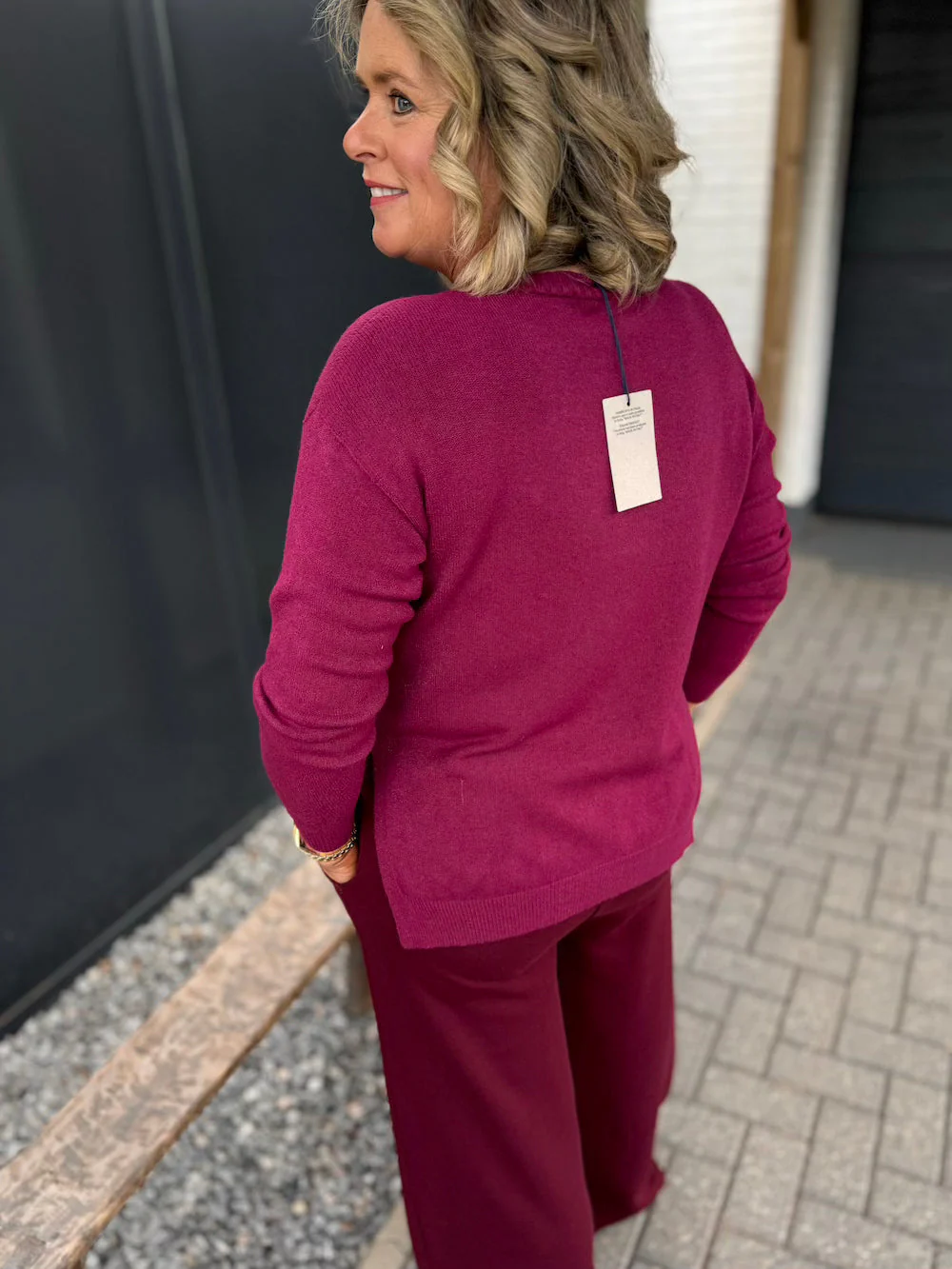 Iliana | Burgundy sweater with slits - Image 3