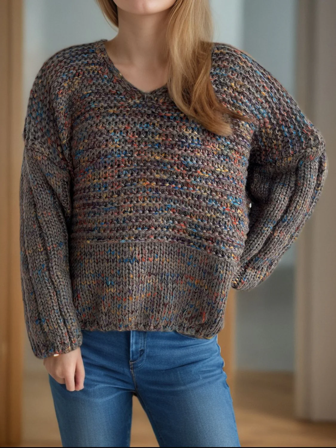 Iliana | Long-sleeved sweater with low shoulders - Image 12