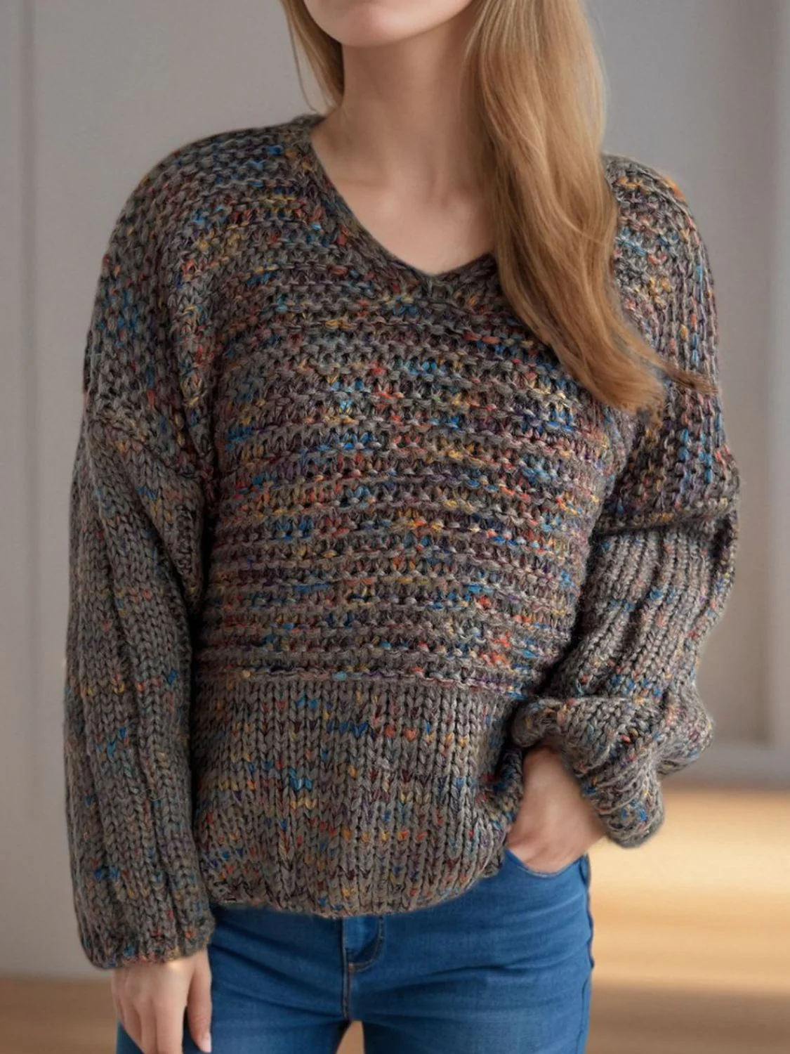 Iliana | Long-sleeved sweater with low shoulders - Image 9