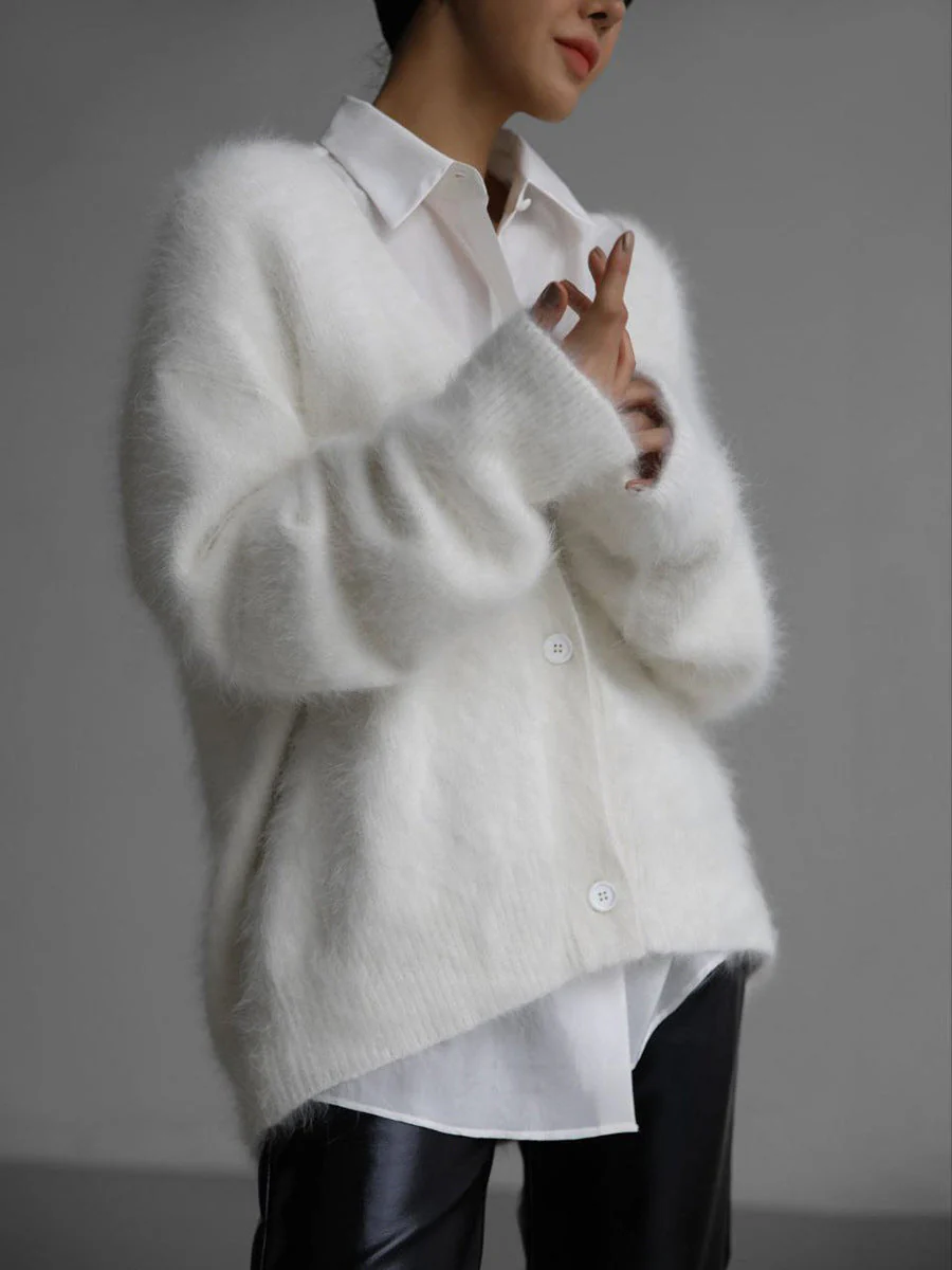 Imelda | Timeless and elegant cardigan - Image 2