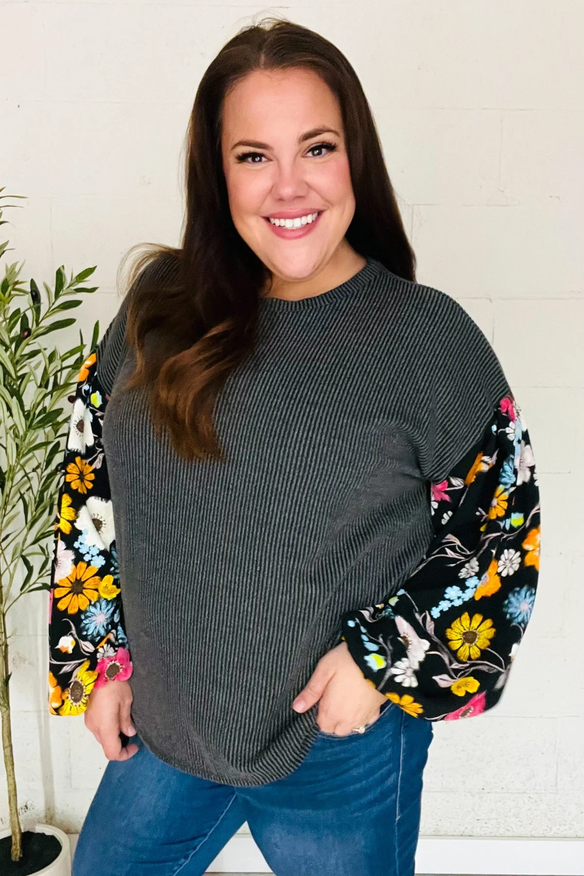 Inga | Diva Dreams Black Floral Ribbed Top with Bubble Sleeves in Mineral Wash - Image 5