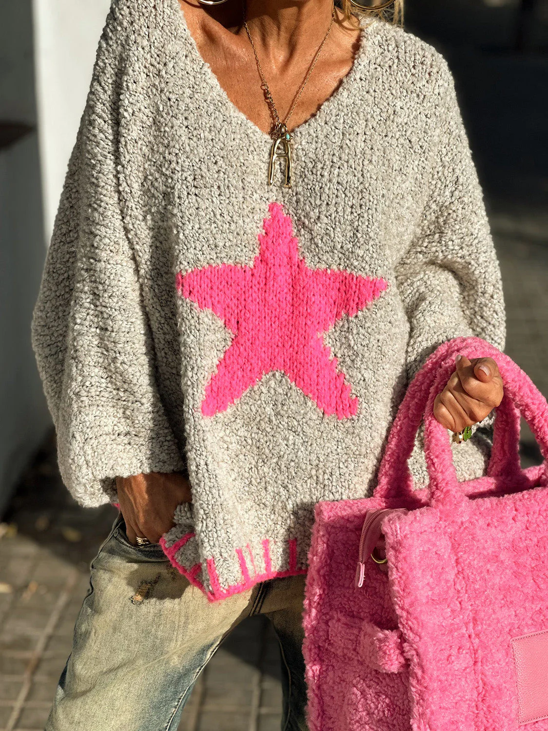 Ingrid | Long-sleeved oversized sweater with a star V-neck - Image 8