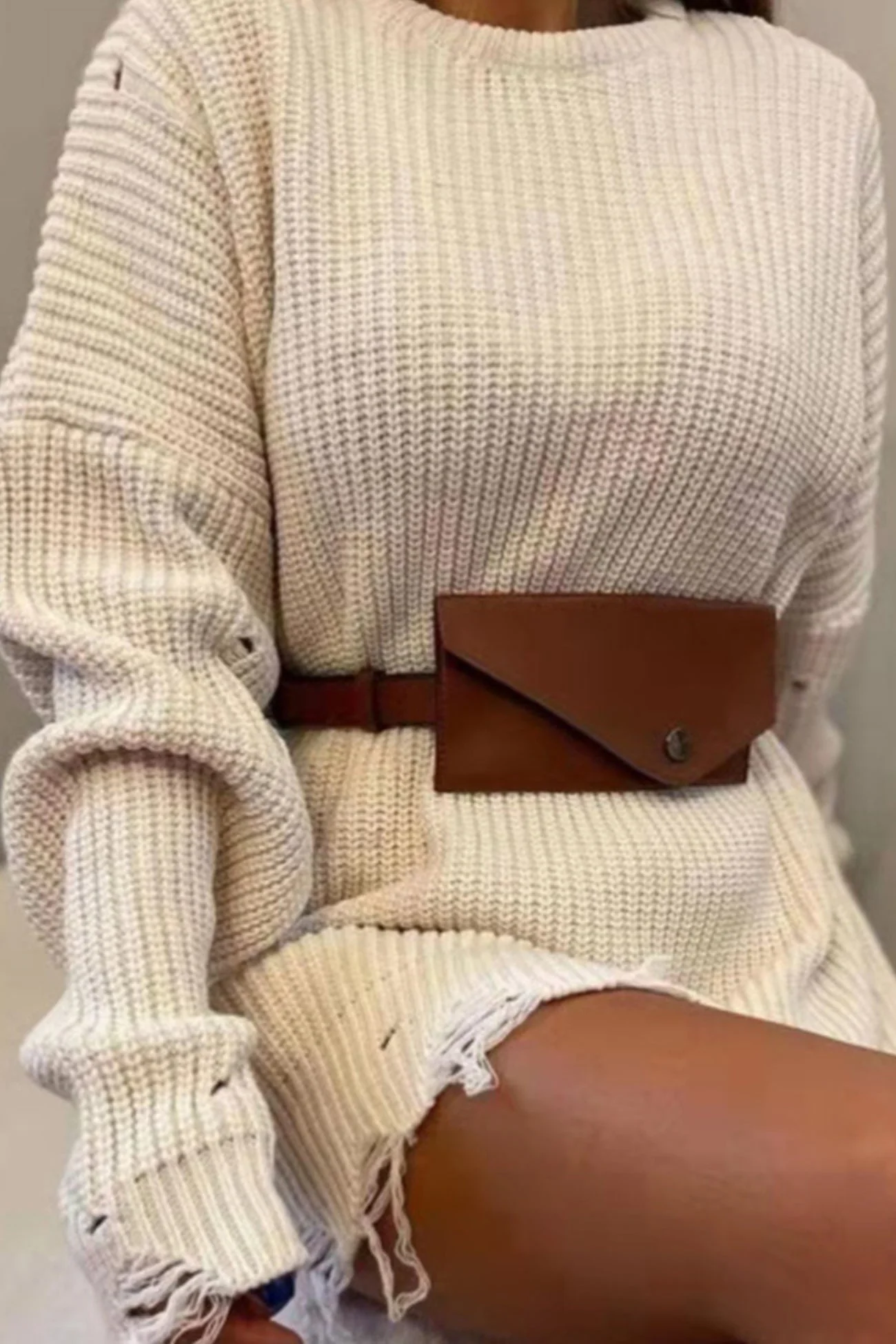 Ingrid | Solid color distressed crew neck sweater - Image 6