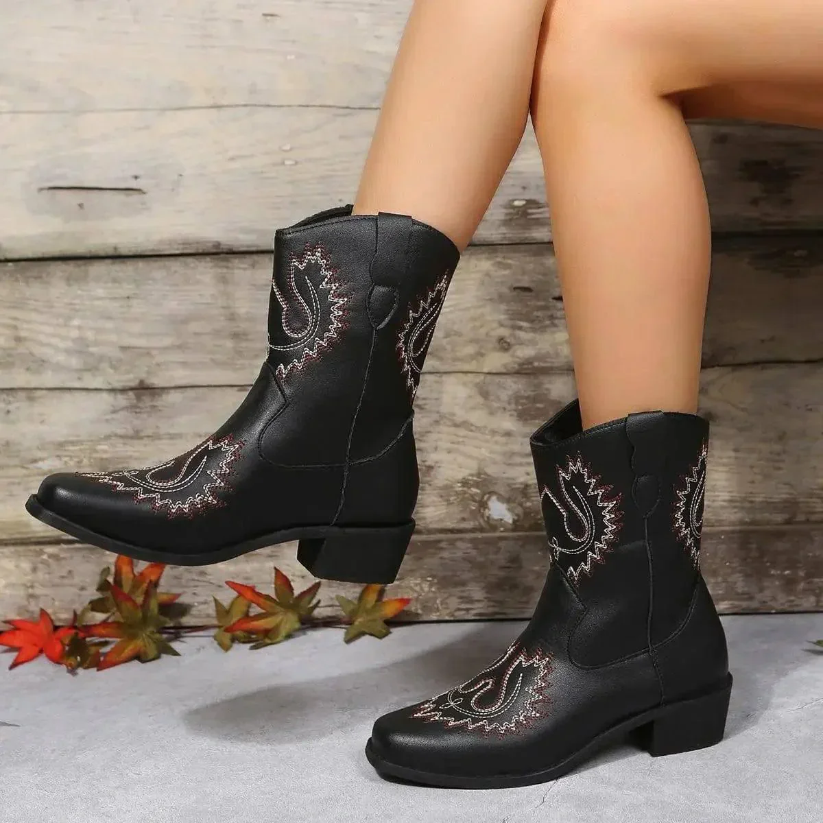 Irene | Fashionable, supportive orthopedic boots - Image 4