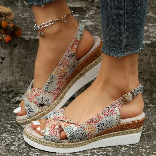 Iris® | Durable Hiking Sandals For Women For Summer - Image 2