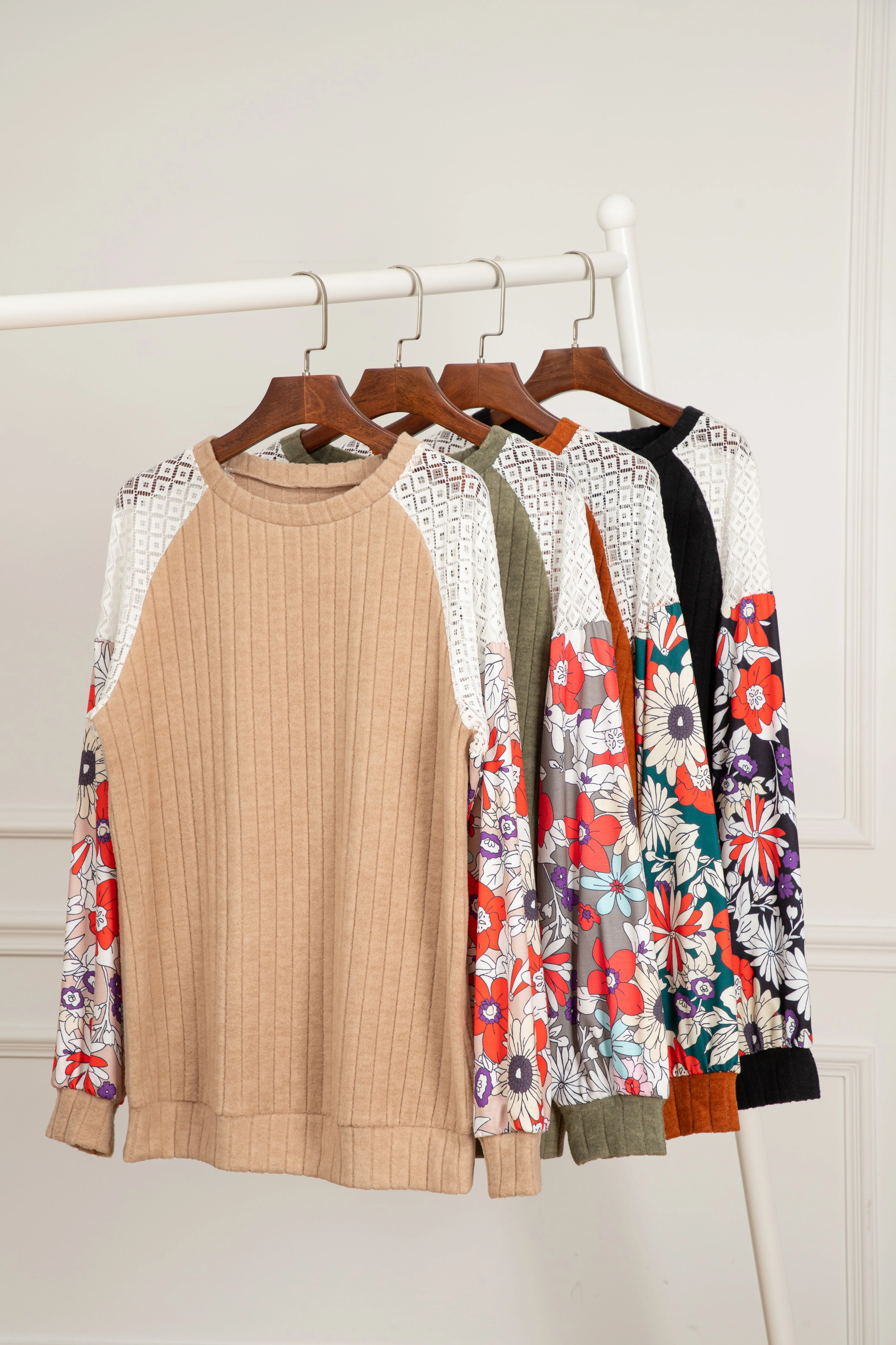 Irma | Fashionable and effortless winter blouse - Image 11