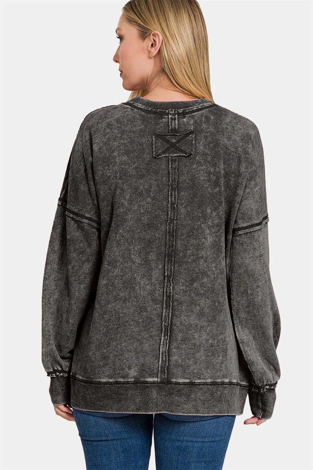 Isabel | Sweatshirt with an exposed seam and a crew neck and dropped shoulders - Image 2