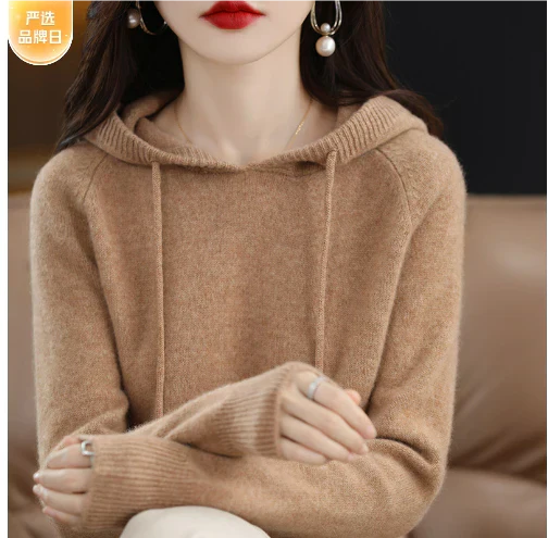 Isabel | Women's winter hoodie - Image 4