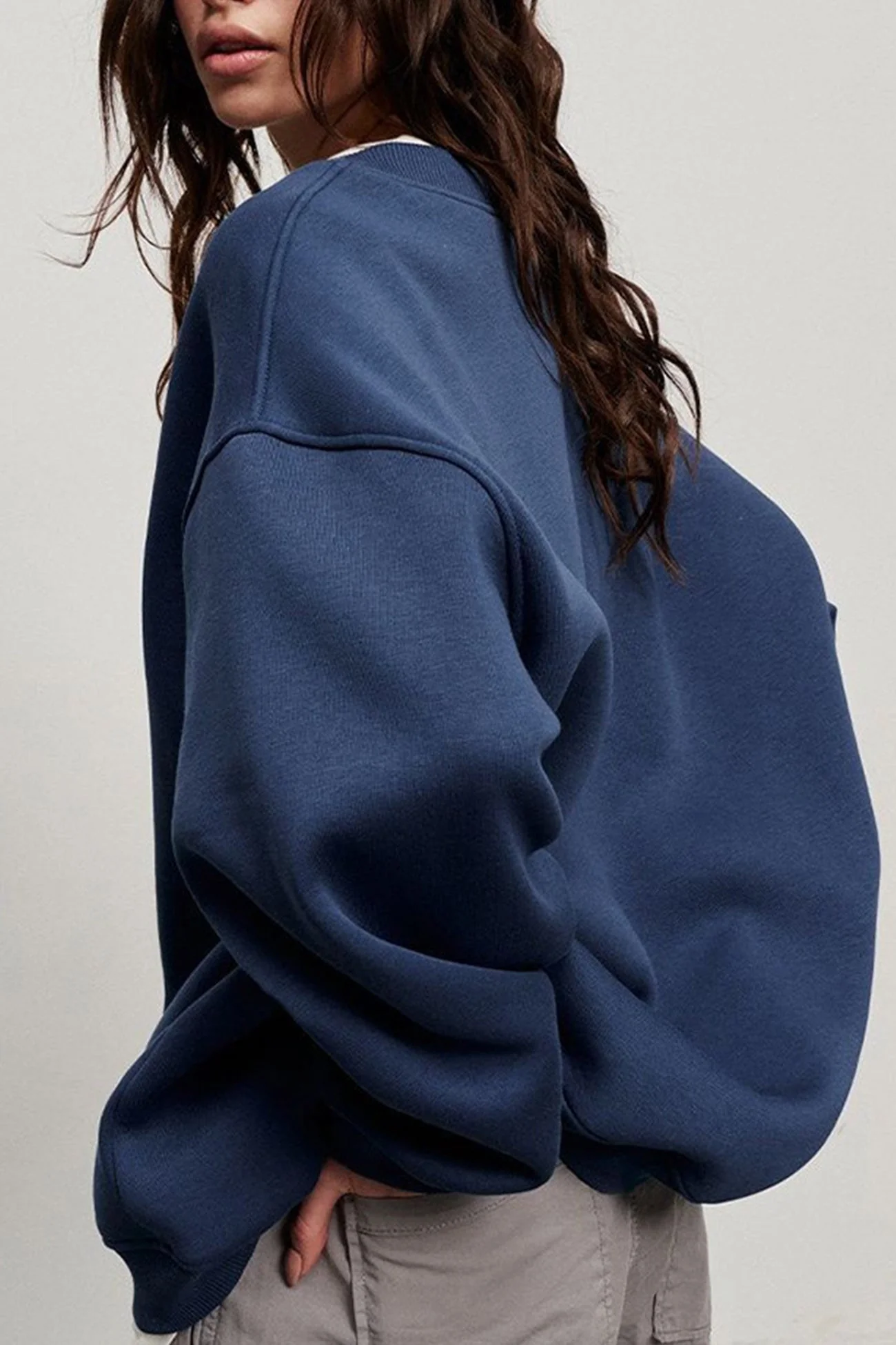 Isadora | Solid oversized crew neck sweatshirt - Image 20