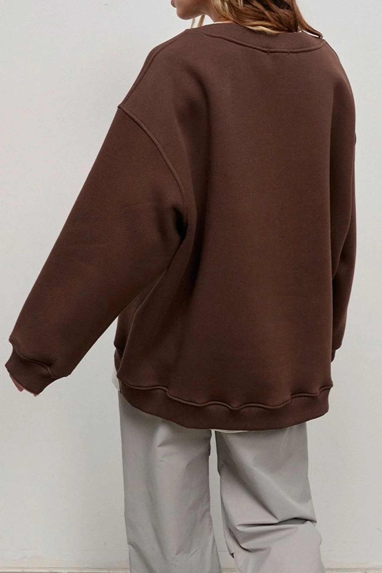 Isadora | Solid oversized crew neck sweatshirt - Image 23