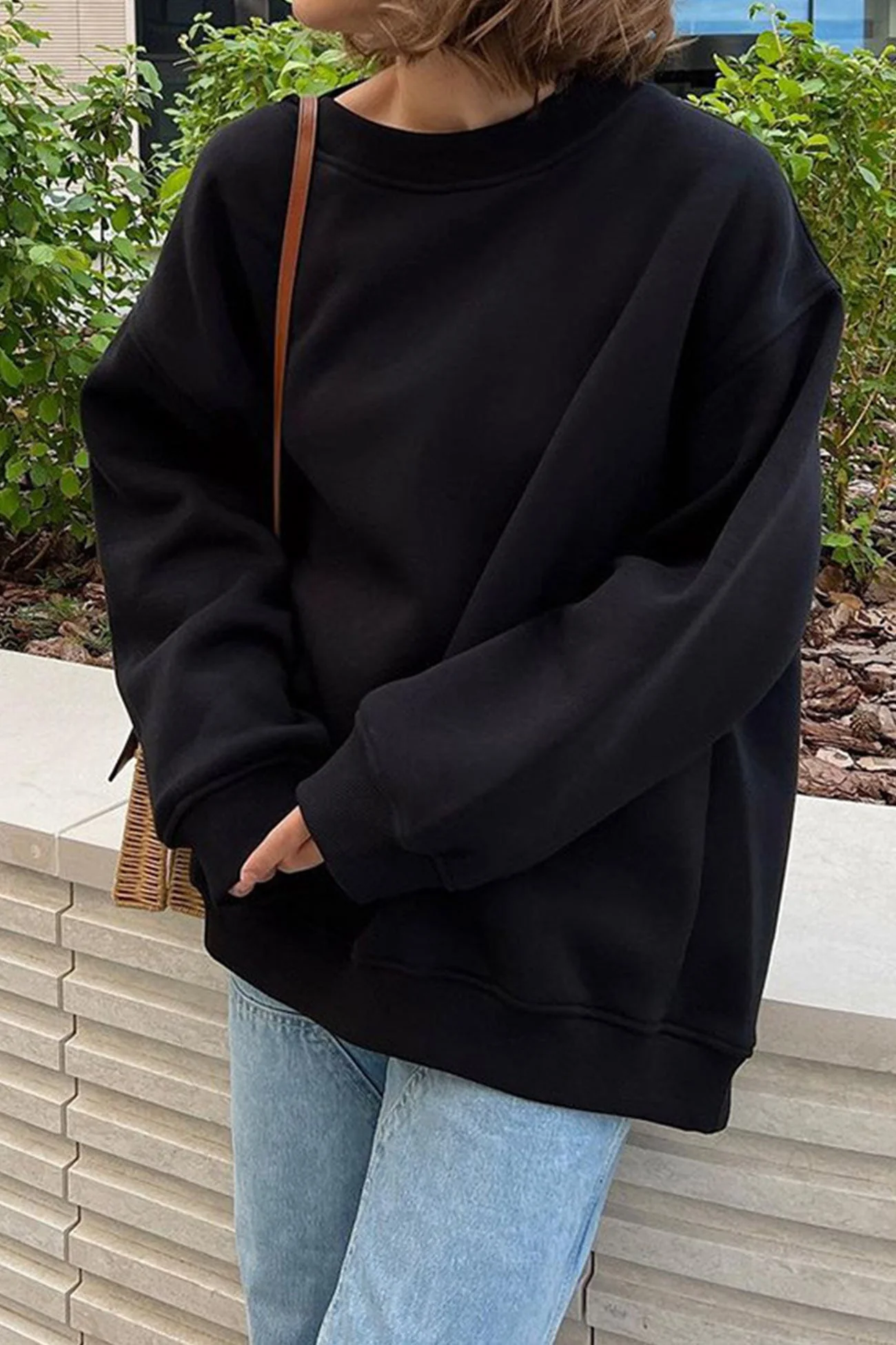 Isadora | Solid oversized crew neck sweatshirt - Image 8