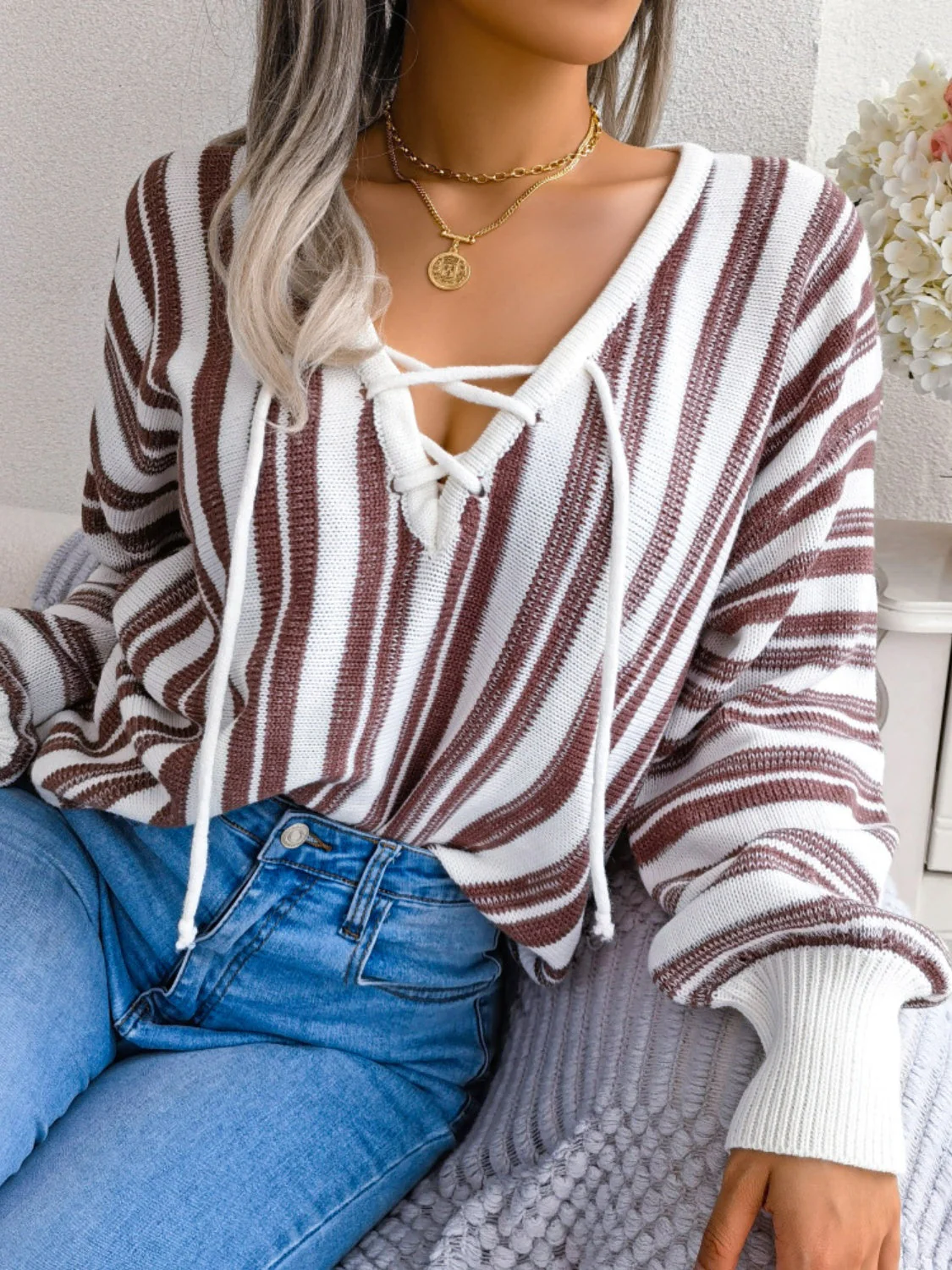 Isadora | Striped long-sleeved sweater with lacing - Image 4