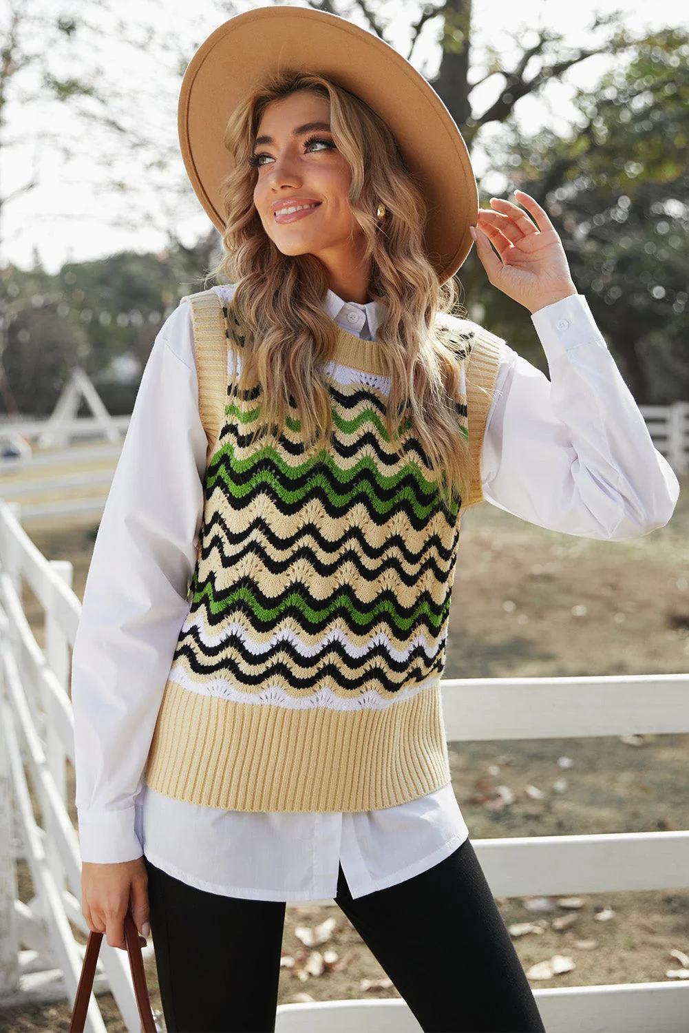 Isis | Casual and fashionable winter sweater - Image 5