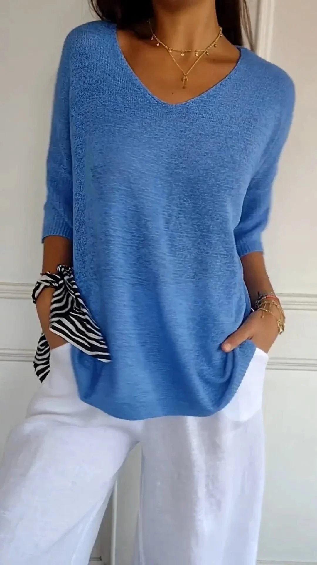 Ivanna® | Colored Knitted Top With V-Neck - Image 3